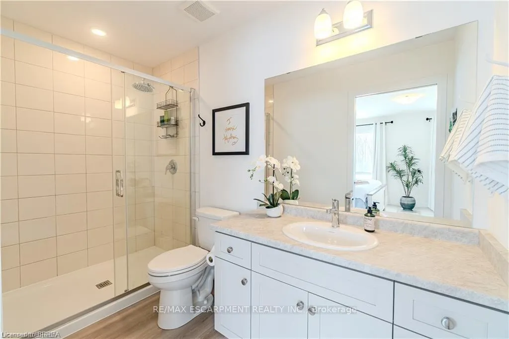 Photo 18 of 58 Gort Avenue, Brant, Paris — HOMEH