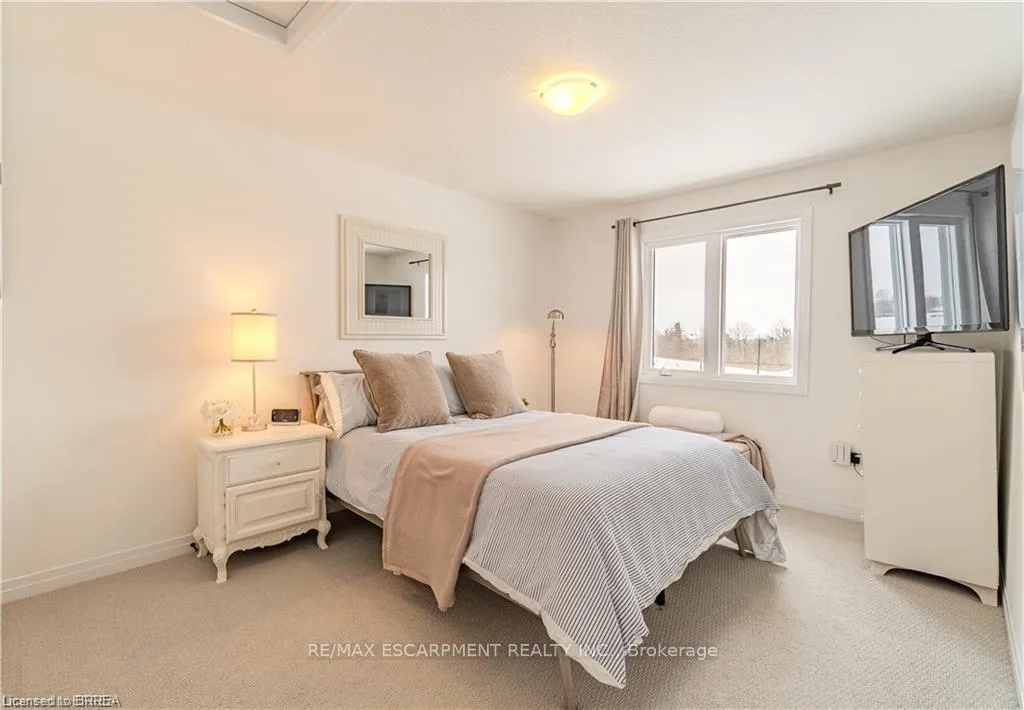 Photo 20 of 58 Gort Avenue, Brant, Paris — HOMEH