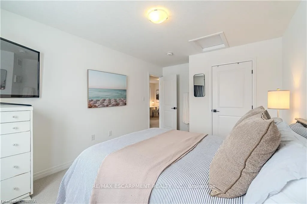 Photo 22 of 58 Gort Avenue, Brant, Paris — HOMEH
