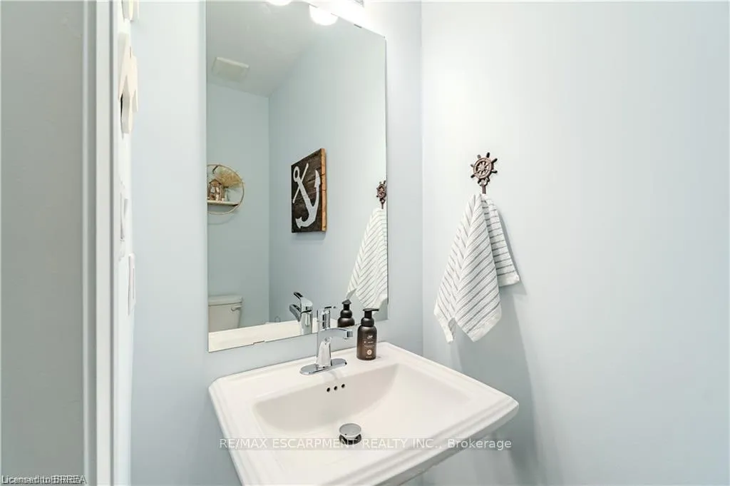 Photo 29 of 58 Gort Avenue, Brant, Paris — HOMEH
