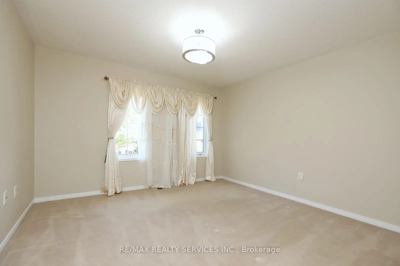 Photo 30 of 17 Ballantyne Drive, Ajax, Northwest Ajax — HOMEH