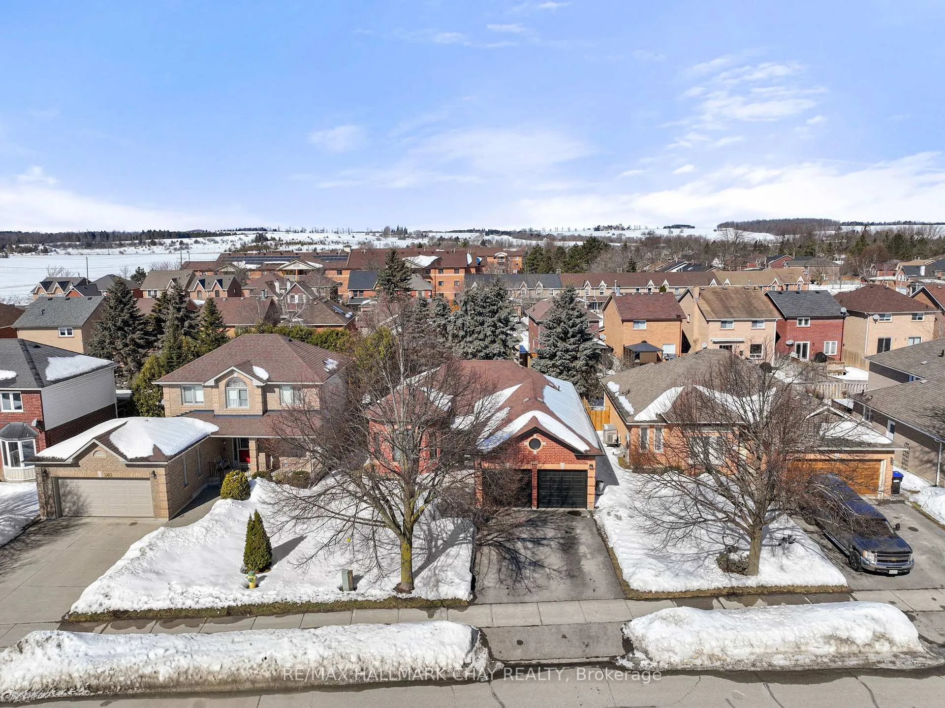 Photo 2 of 200 Bowerman Boulevard, New Tecumseth, Alliston — HOMEH
