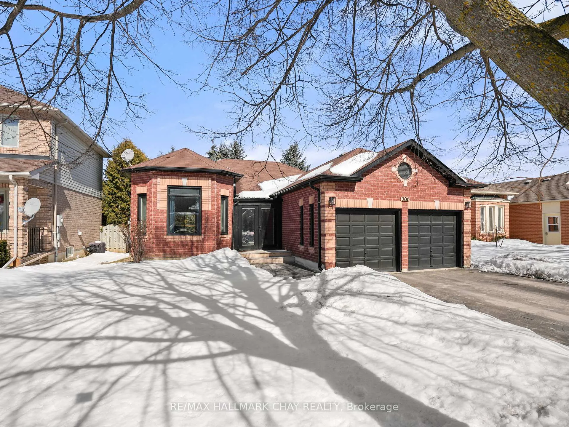 Photo 3 of 200 Bowerman Boulevard, New Tecumseth, Alliston — HOMEH