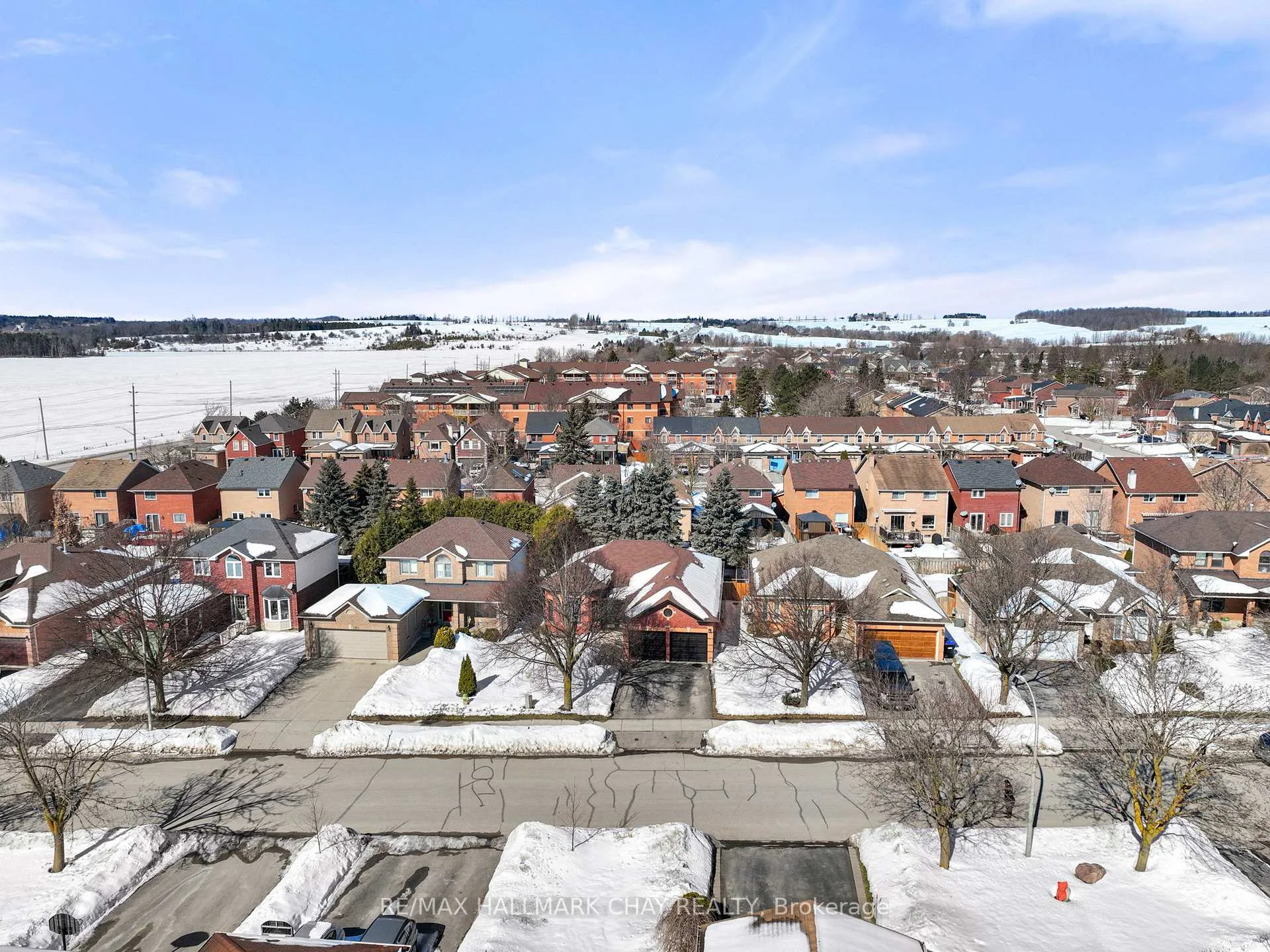 Photo 4 of 200 Bowerman Boulevard, New Tecumseth, Alliston — HOMEH