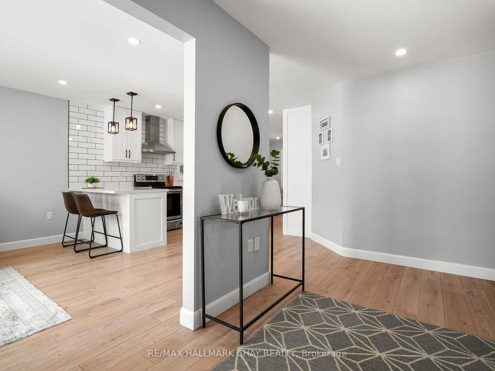 Photo 5 of 200 Bowerman Boulevard, New Tecumseth, Alliston — HOMEH