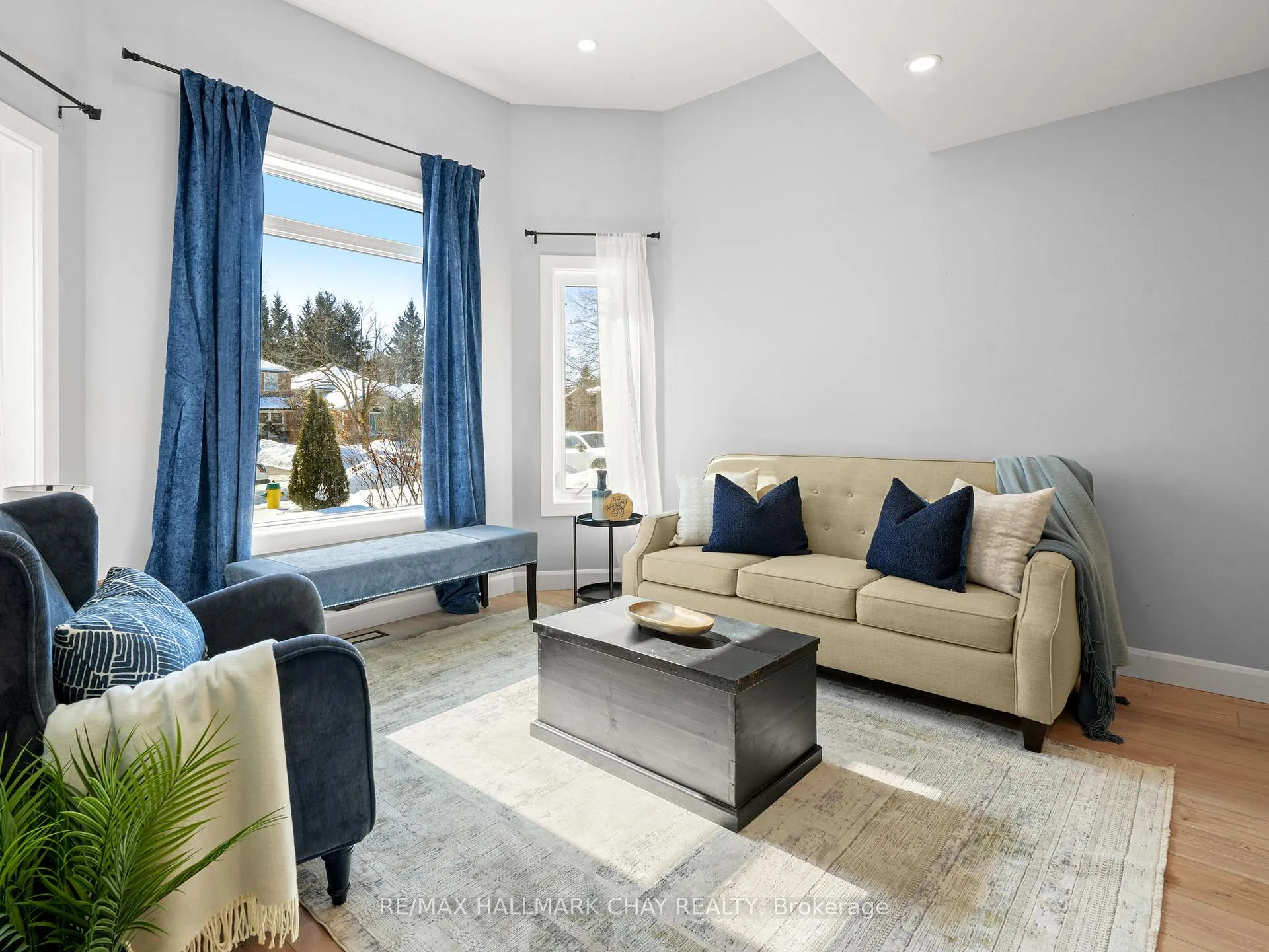 Photo 9 of 200 Bowerman Boulevard, New Tecumseth, Alliston — HOMEH