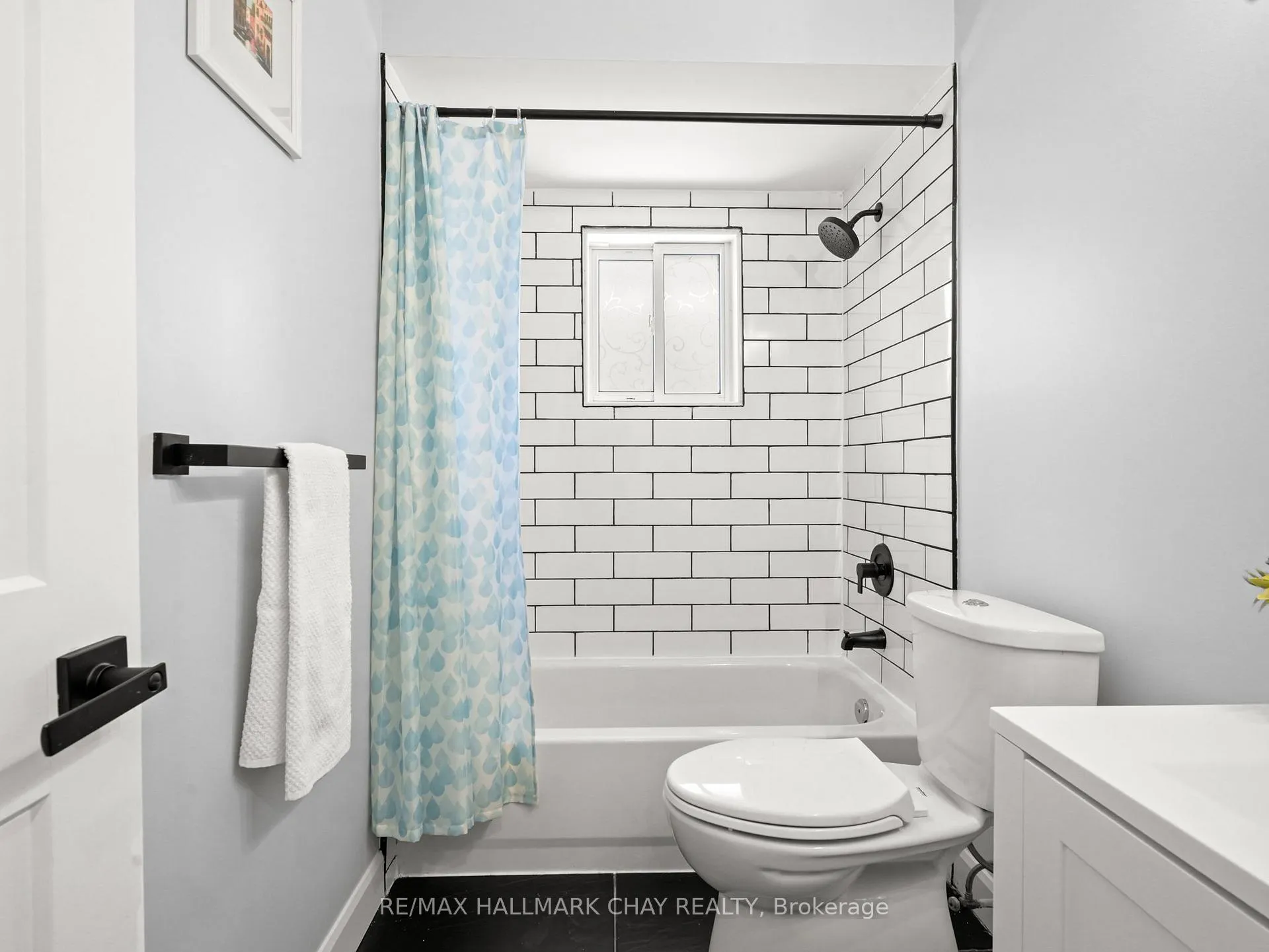 Photo 29 of 200 Bowerman Boulevard, New Tecumseth, Alliston — HOMEH