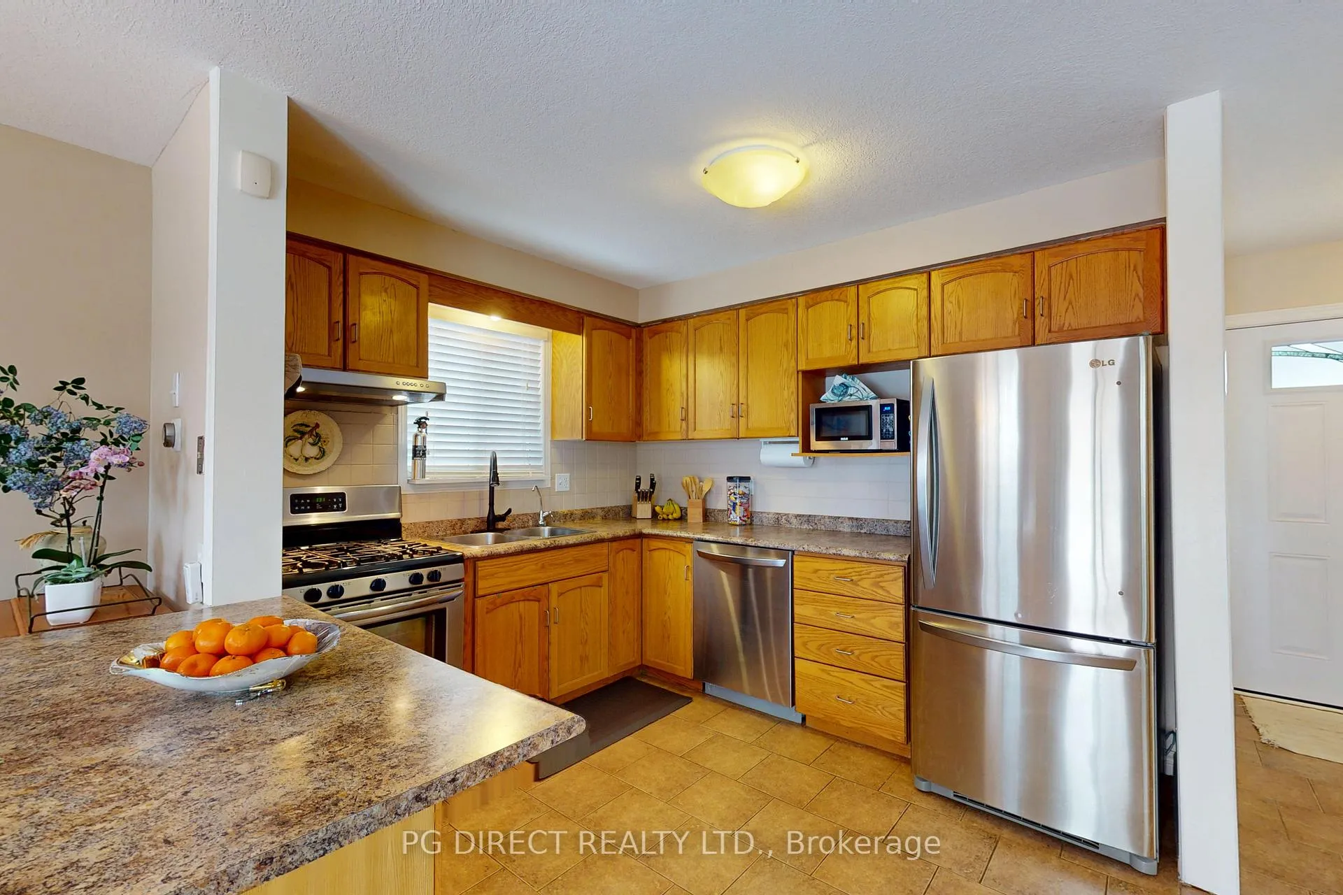 Photo 6 of 89 Inverness Drive, Guelph, Victoria North — HOMEH