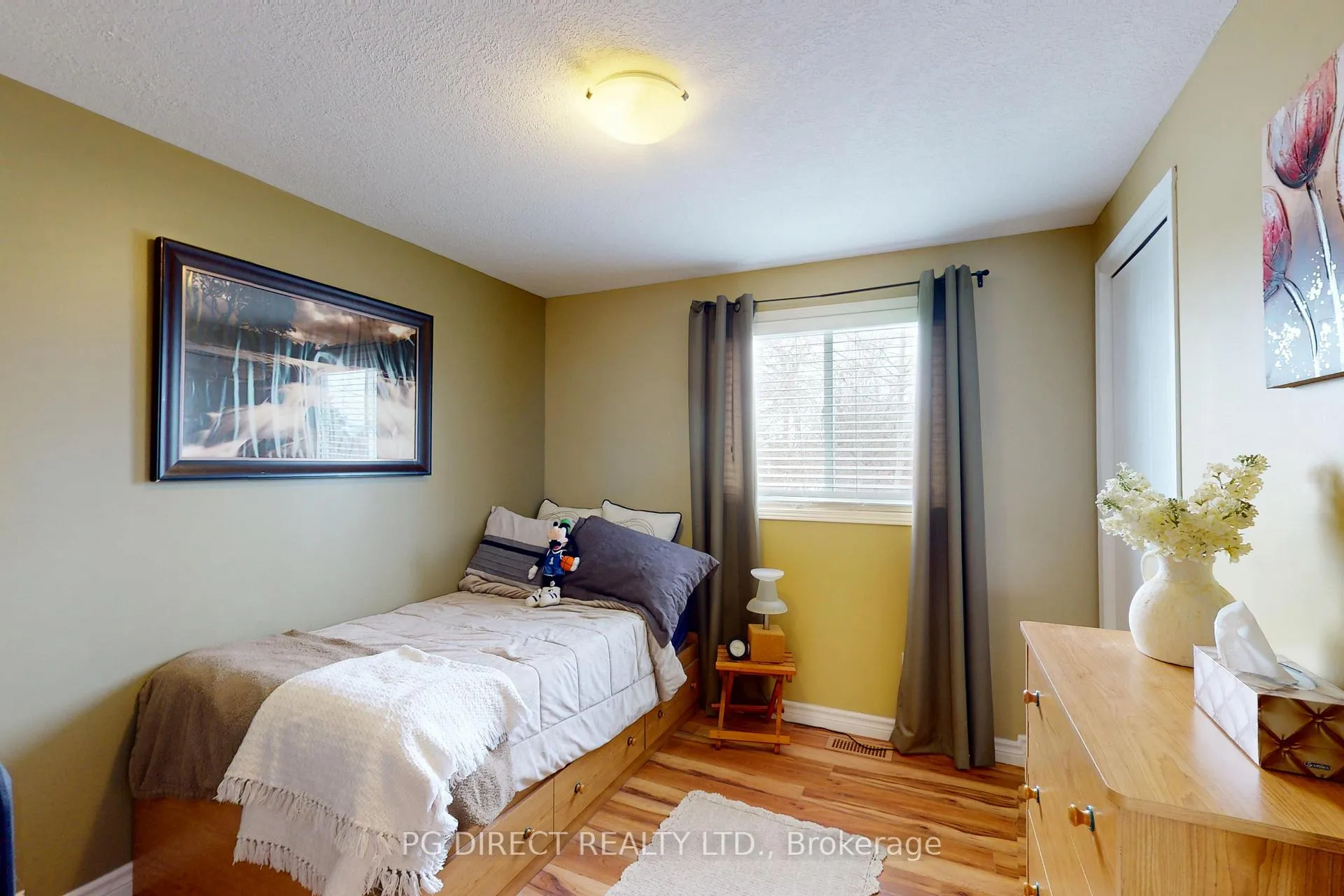 Photo 8 of 89 Inverness Drive, Guelph, Victoria North — HOMEH
