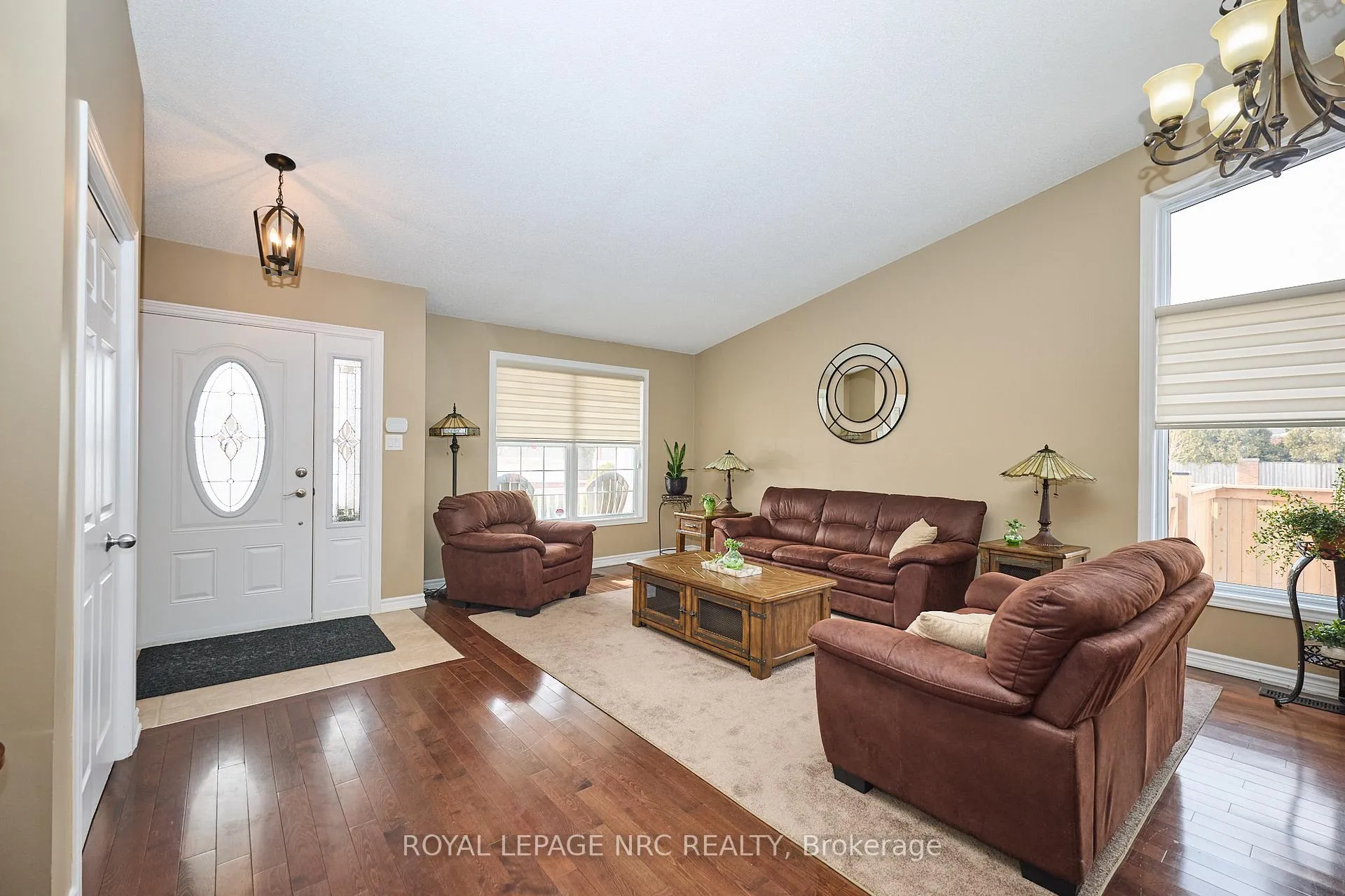 Photo 6 of 3399 Cardinal Drive, Niagara Falls, Mt. Carmel — HOMEH