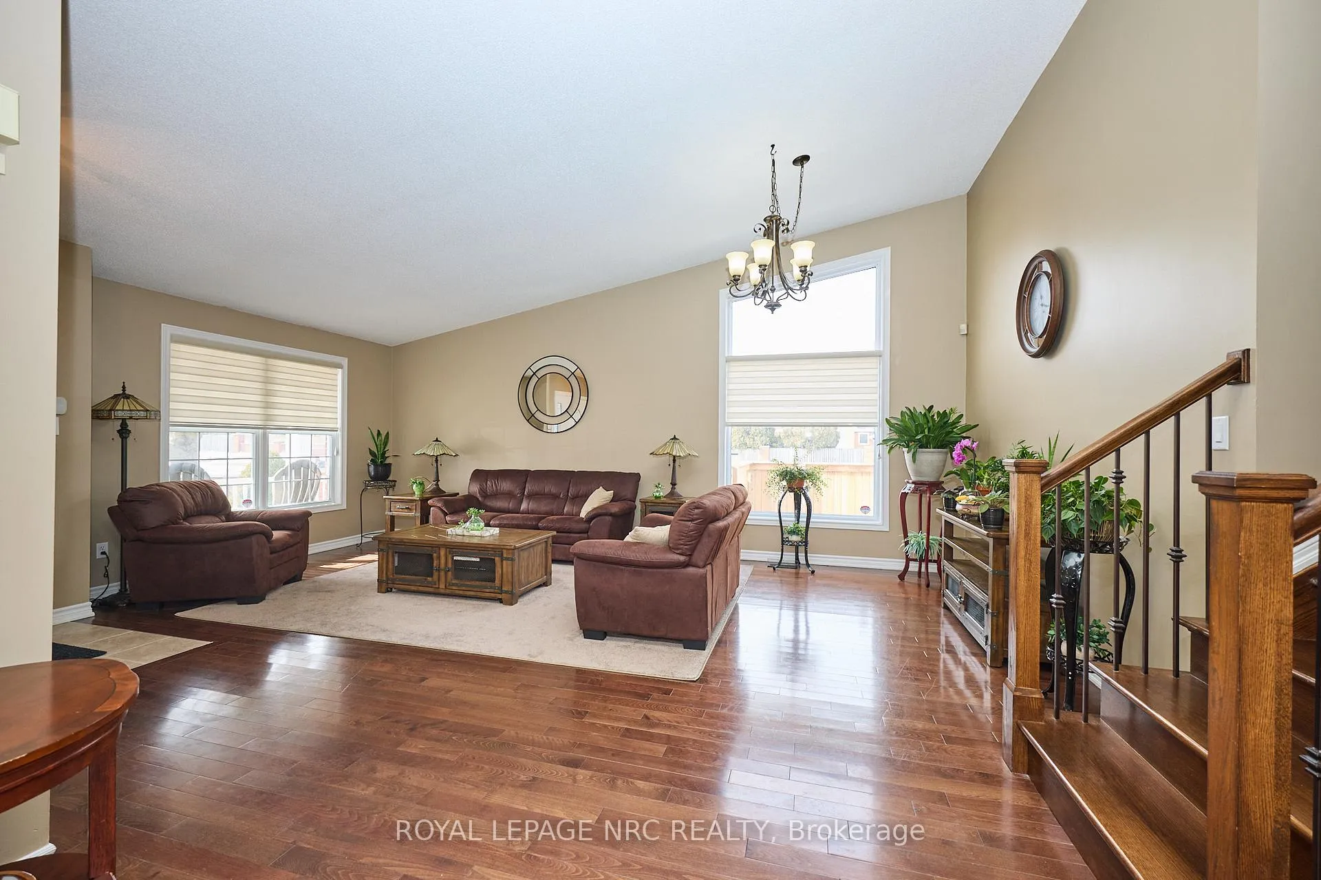 Photo 7 of 3399 Cardinal Drive, Niagara Falls, Mt. Carmel — HOMEH