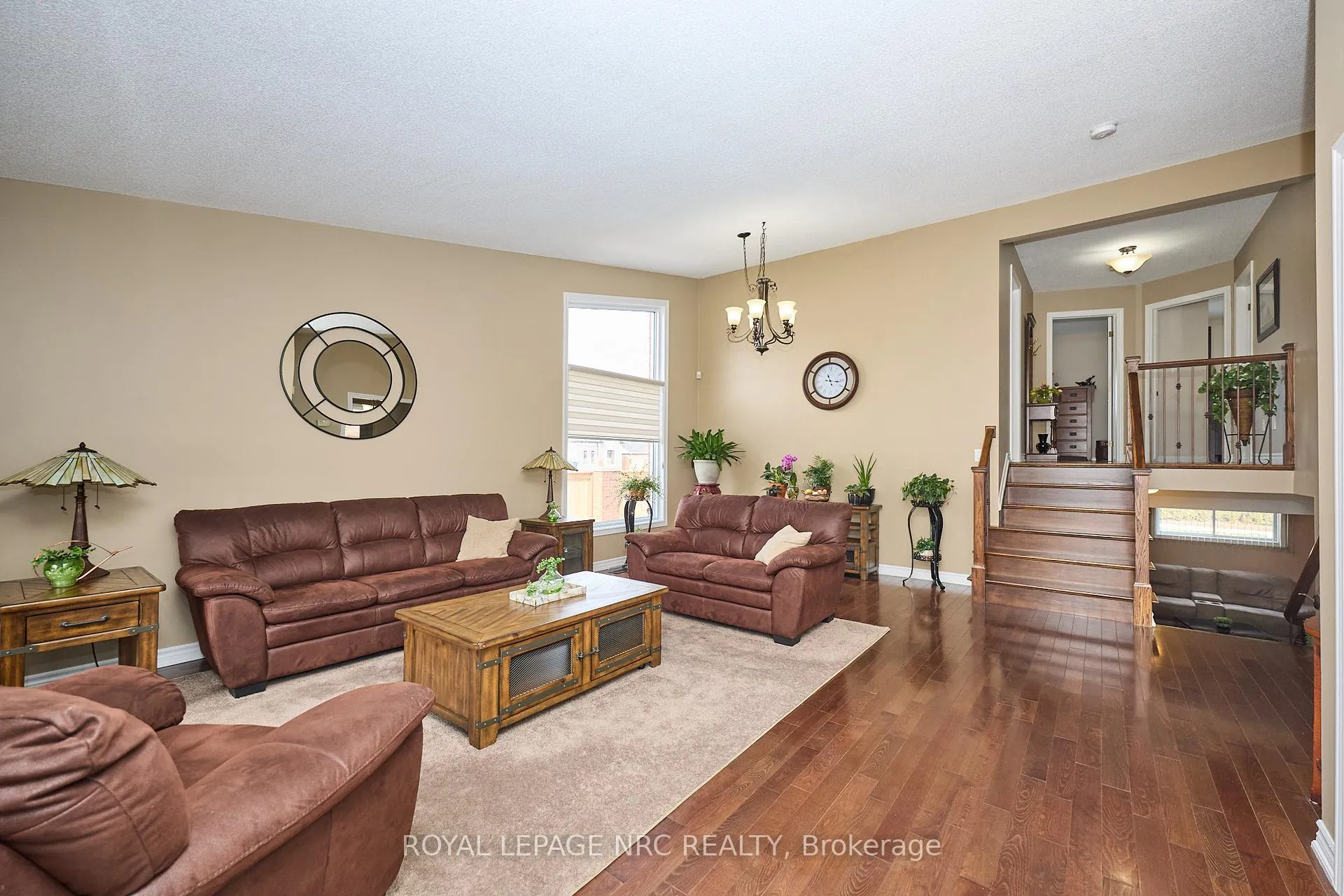 Photo 8 of 3399 Cardinal Drive, Niagara Falls, Mt. Carmel — HOMEH