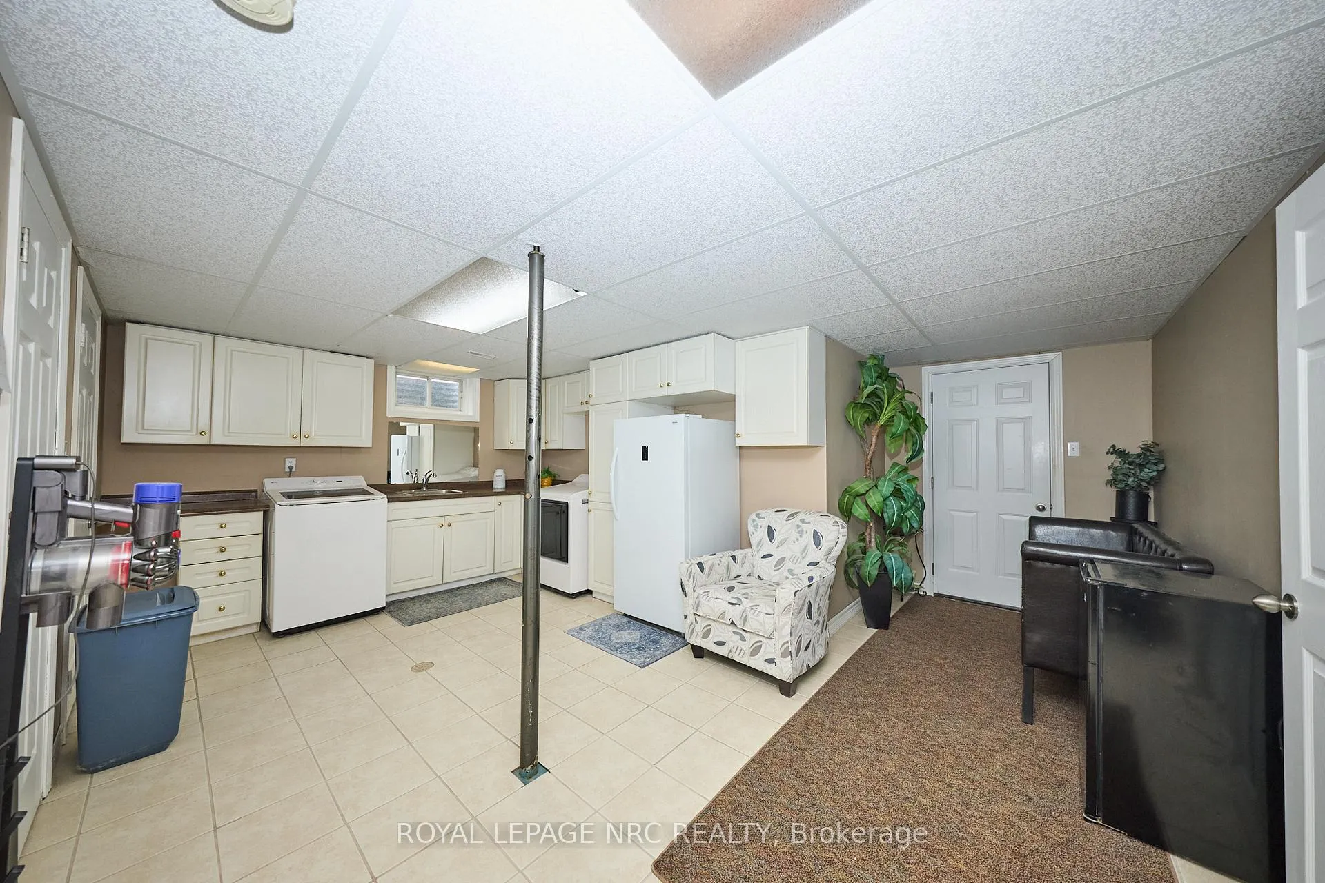 Photo 32 of 3399 Cardinal Drive, Niagara Falls, Mt. Carmel — HOMEH