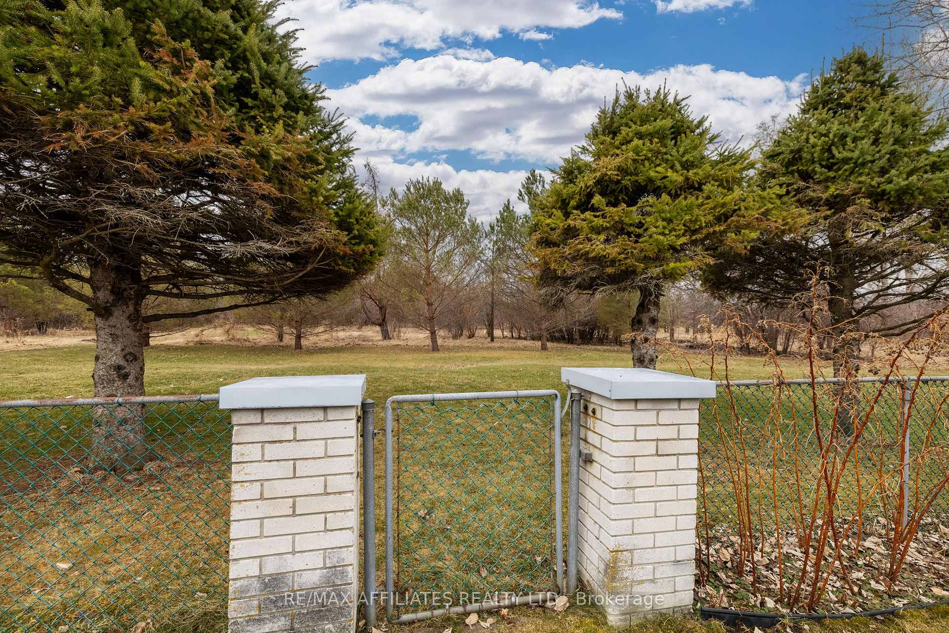Photo 27 of 26 Parkside Crescent, Ottawa, Meadowlands/Crestview — HOMEH