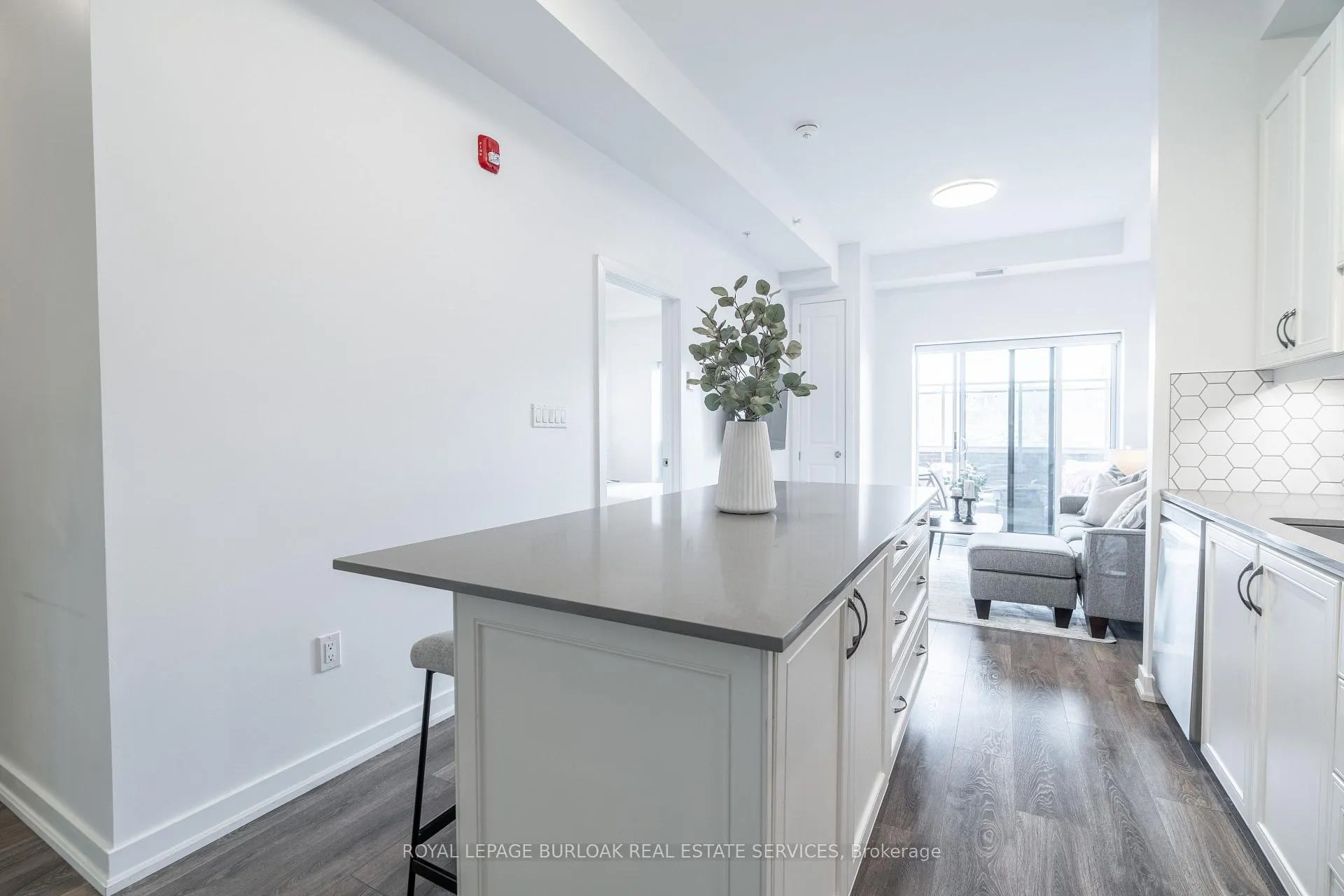 Photo 10 of Unit 114, 4040 Upper Middle Road, Burlington, Tansley — HOMEH