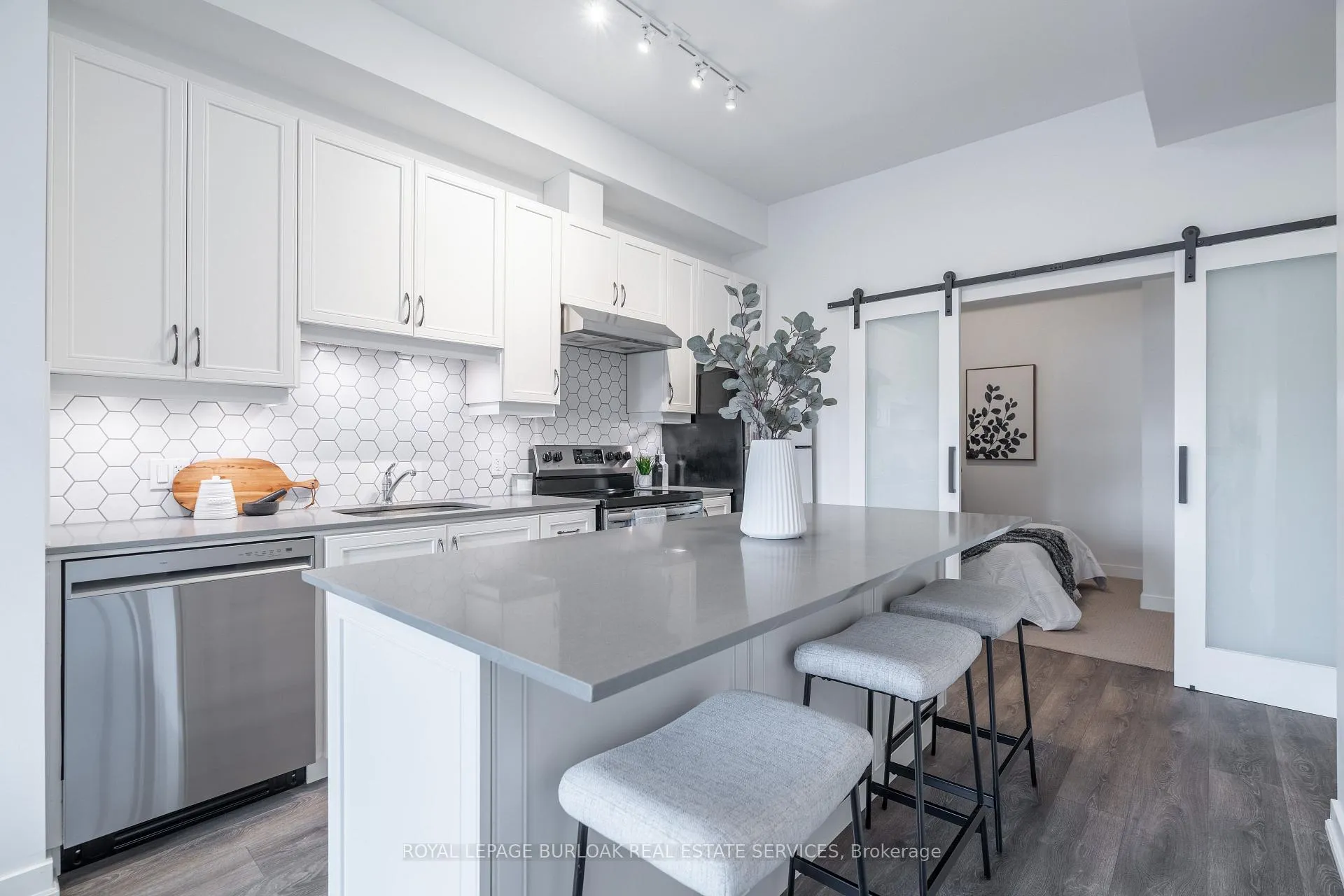 Photo 11 of Unit 114, 4040 Upper Middle Road, Burlington, Tansley — HOMEH