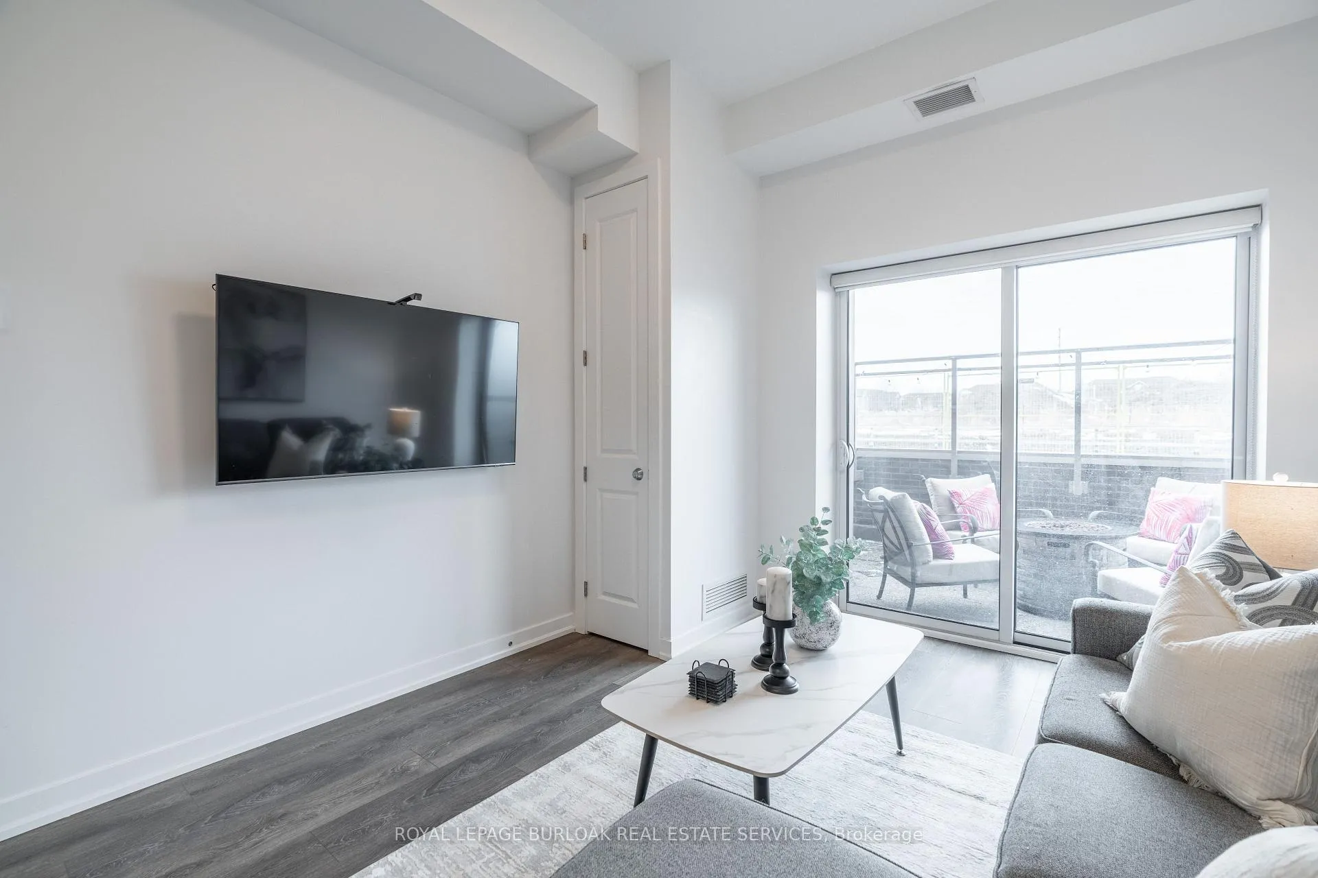 Photo 14 of Unit 114, 4040 Upper Middle Road, Burlington, Tansley — HOMEH