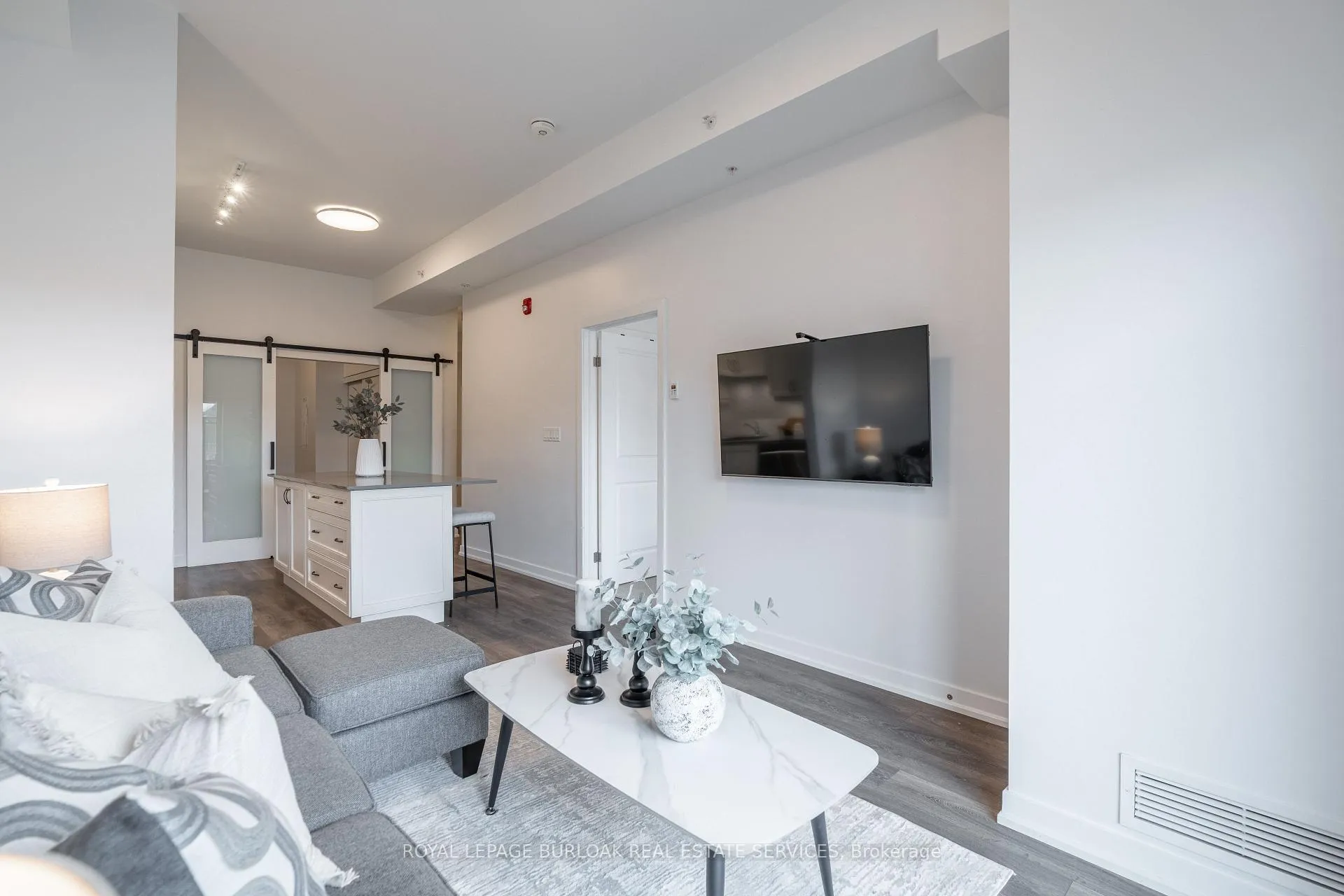 Photo 16 of Unit 114, 4040 Upper Middle Road, Burlington, Tansley — HOMEH