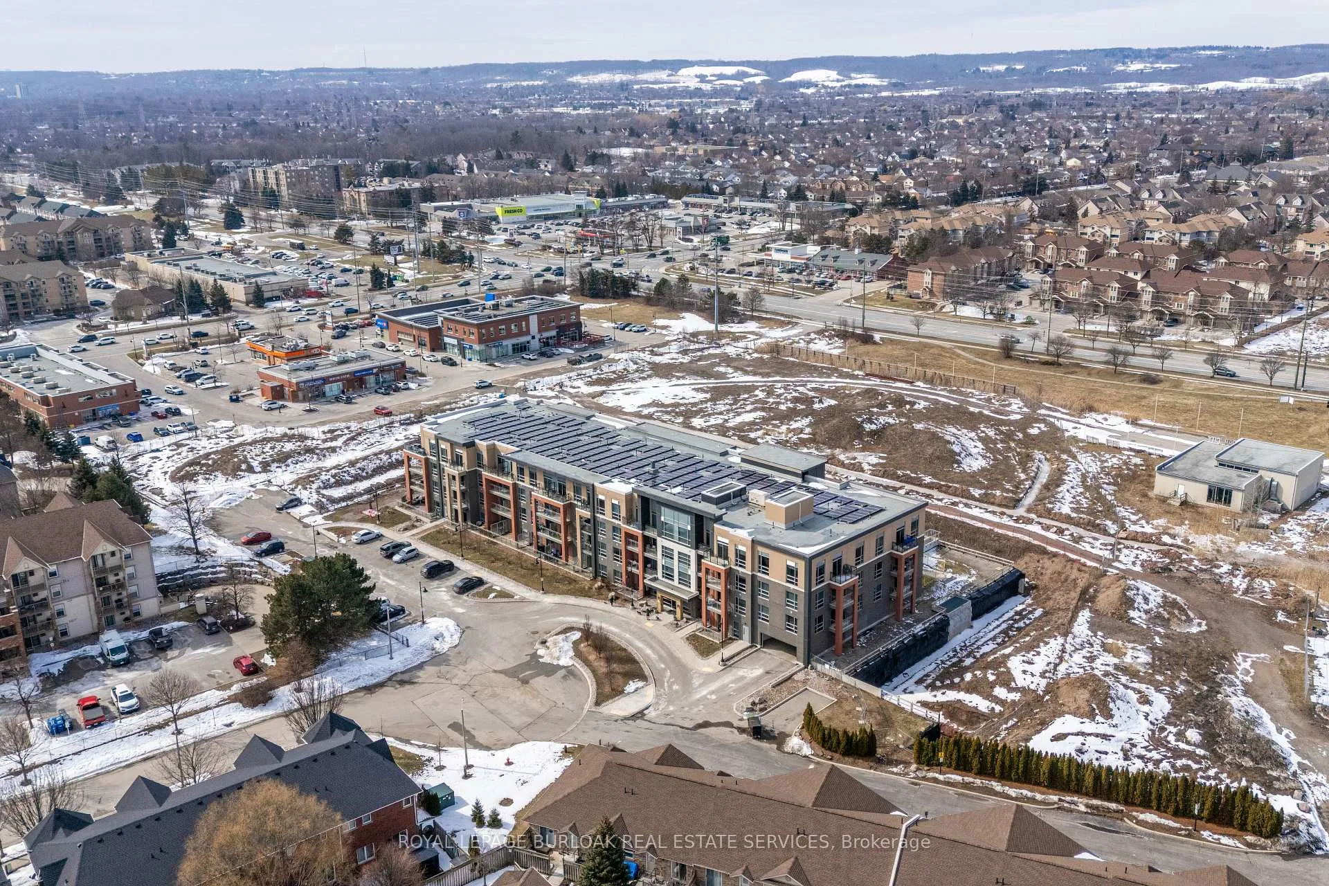 Photo 36 of Unit 114, 4040 Upper Middle Road, Burlington, Tansley — HOMEH