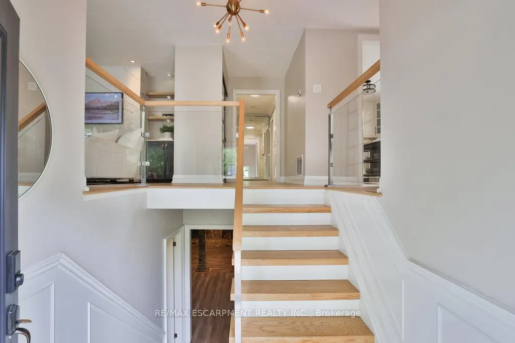 Photo 3 of 3354 Bristol Drive, Burlington, Palmer — HOMEH
