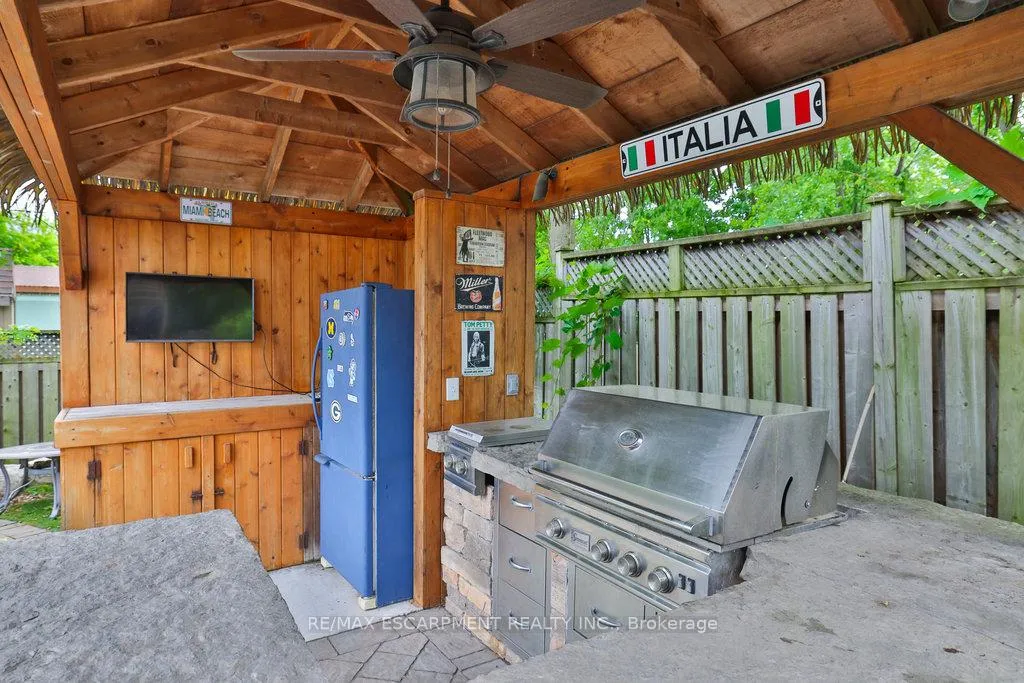 Photo 18 of 3354 Bristol Drive, Burlington, Palmer — HOMEH
