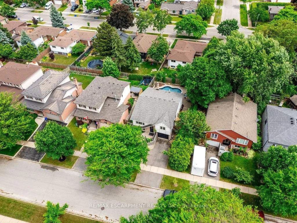 Photo 19 of 3354 Bristol Drive, Burlington, Palmer — HOMEH
