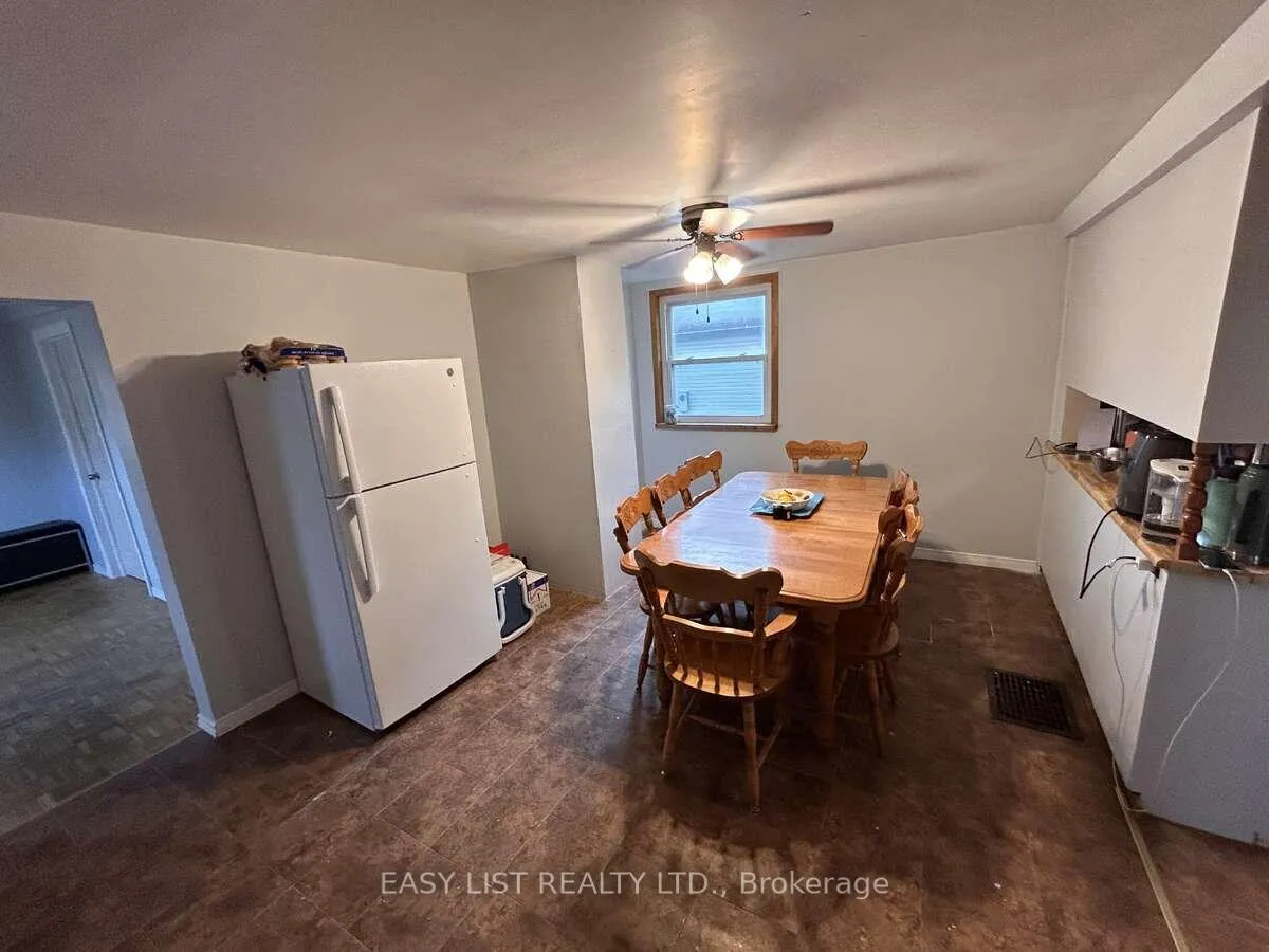 Photo 18 of 153 Third Avenue, Hornepayne — HOMEH
