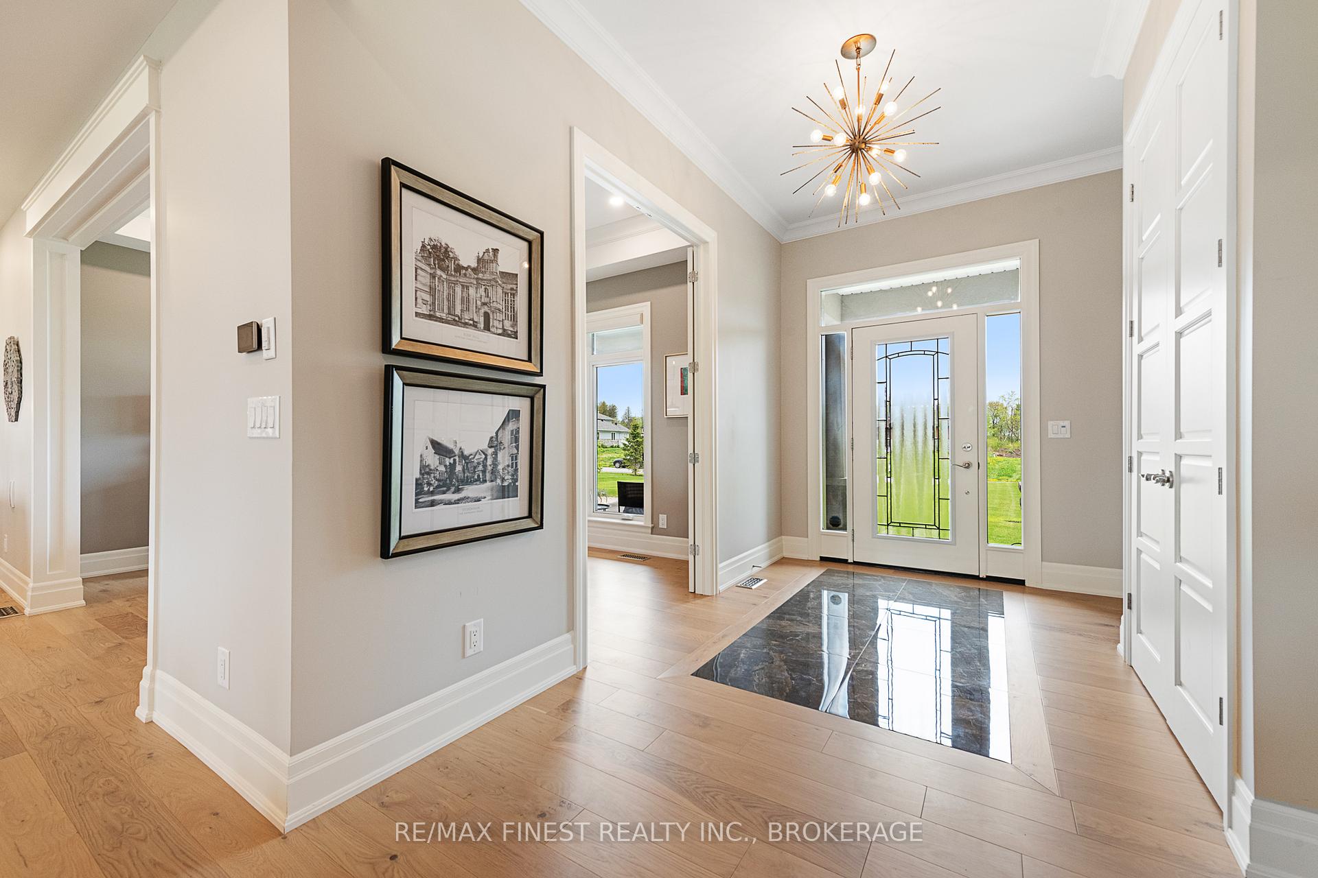 Photo 4 of 717 McManus Avenue, Ottawa, Manotick Village & Manotick Estates — HOMEH