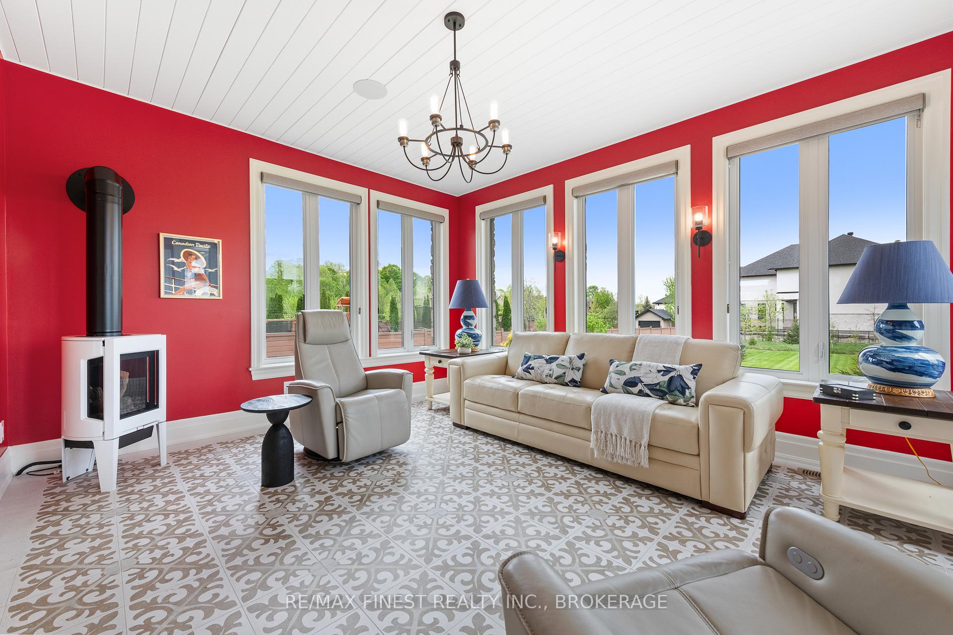 Photo 12 of 717 McManus Avenue, Ottawa, Manotick Village & Manotick Estates — HOMEH