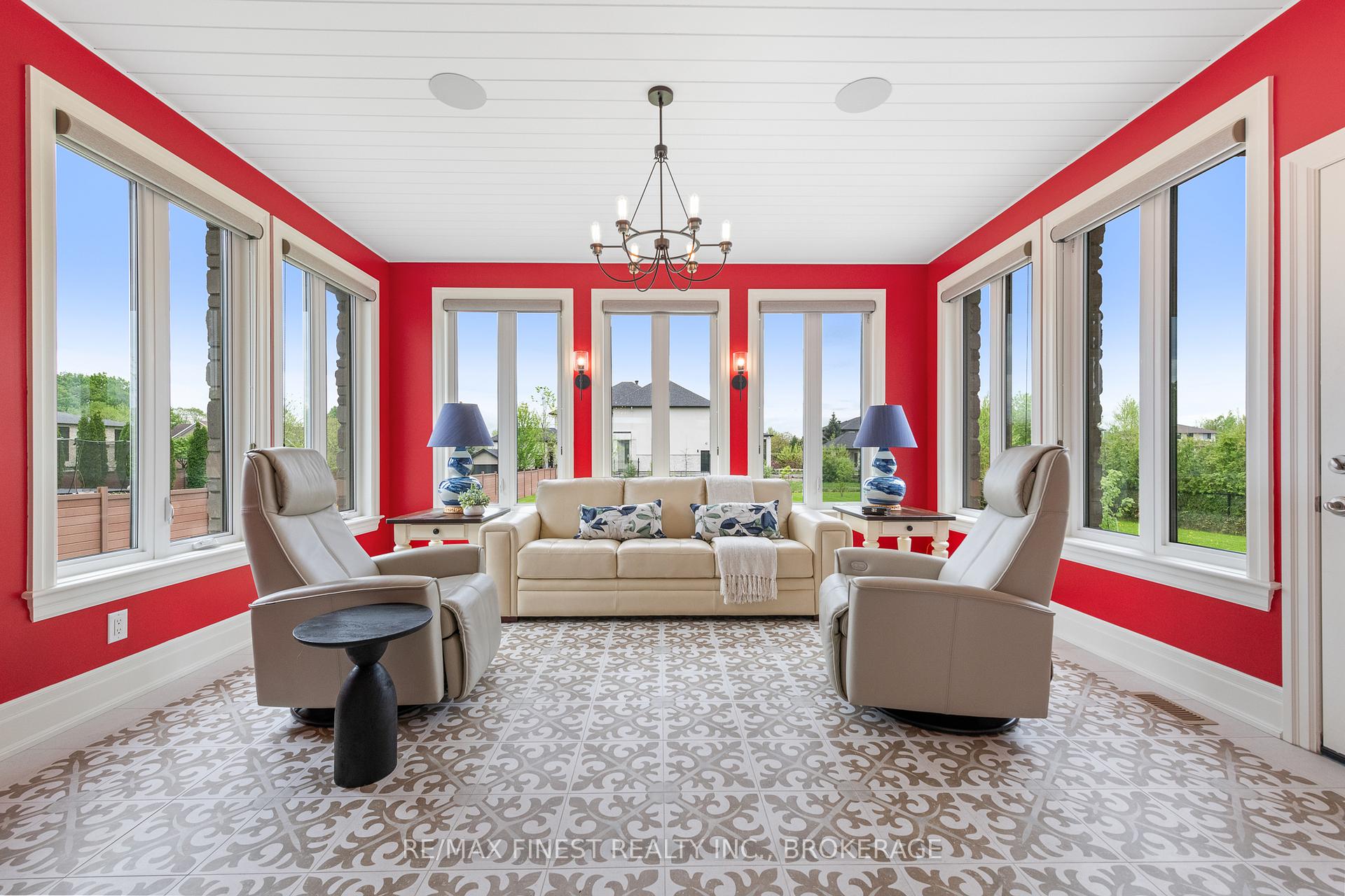 Photo 13 of 717 McManus Avenue, Ottawa, Manotick Village & Manotick Estates — HOMEH