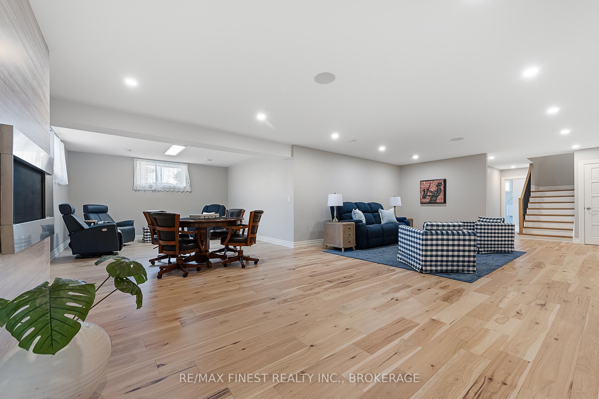 Photo 24 of 717 McManus Avenue, Ottawa, Manotick Village & Manotick Estates — HOMEH