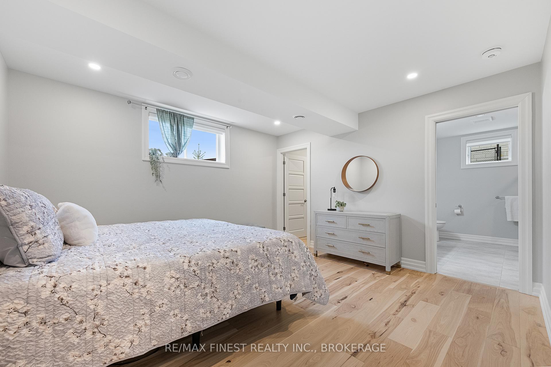 Photo 27 of 717 McManus Avenue, Ottawa, Manotick Village & Manotick Estates — HOMEH