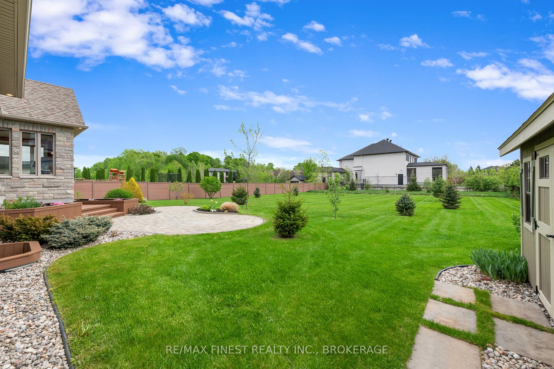 Photo 32 of 717 McManus Avenue, Ottawa, Manotick Village & Manotick Estates — HOMEH