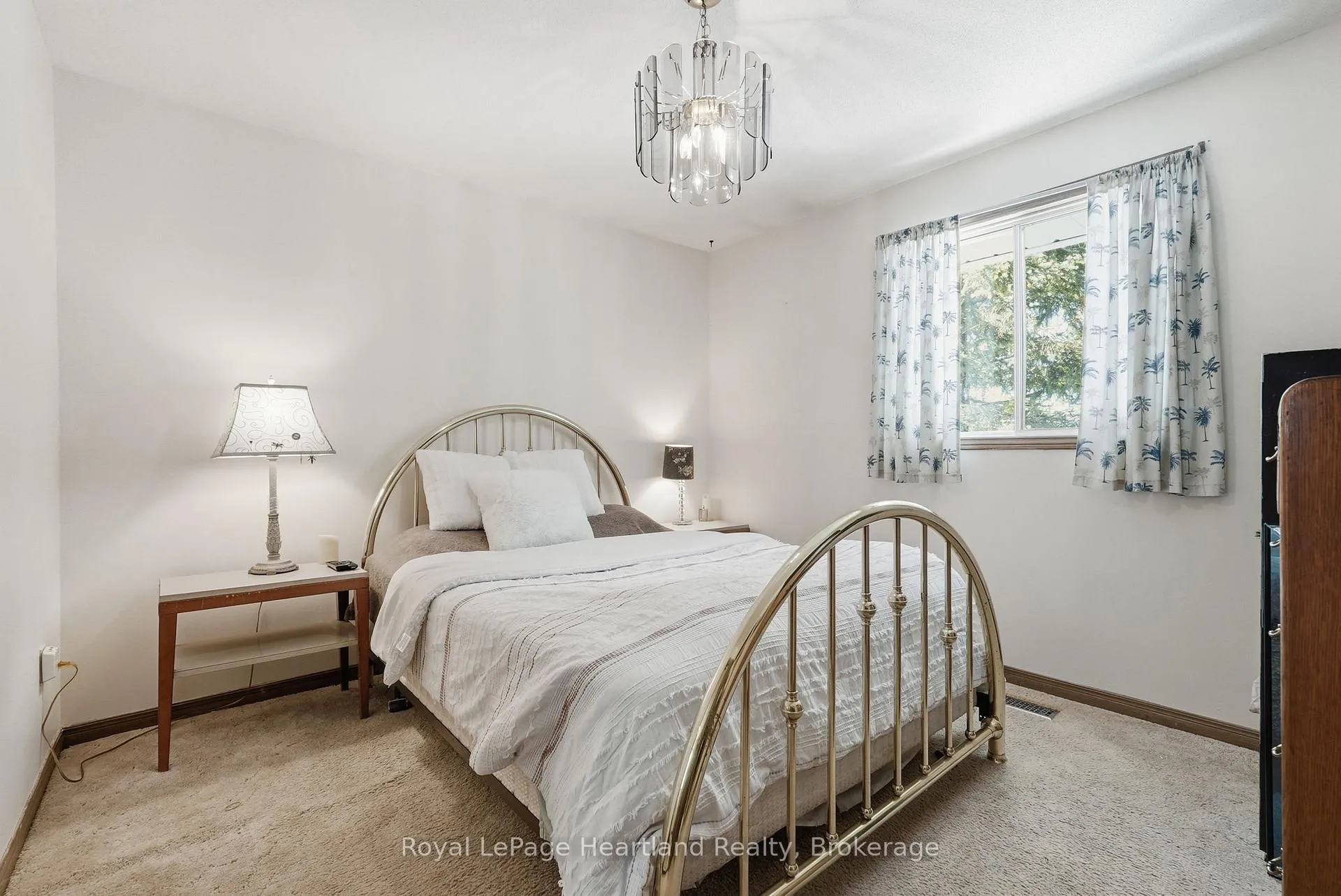 Photo 19 of 331 Sligo Road E, Wellington North, Mount Forest — HOMEH