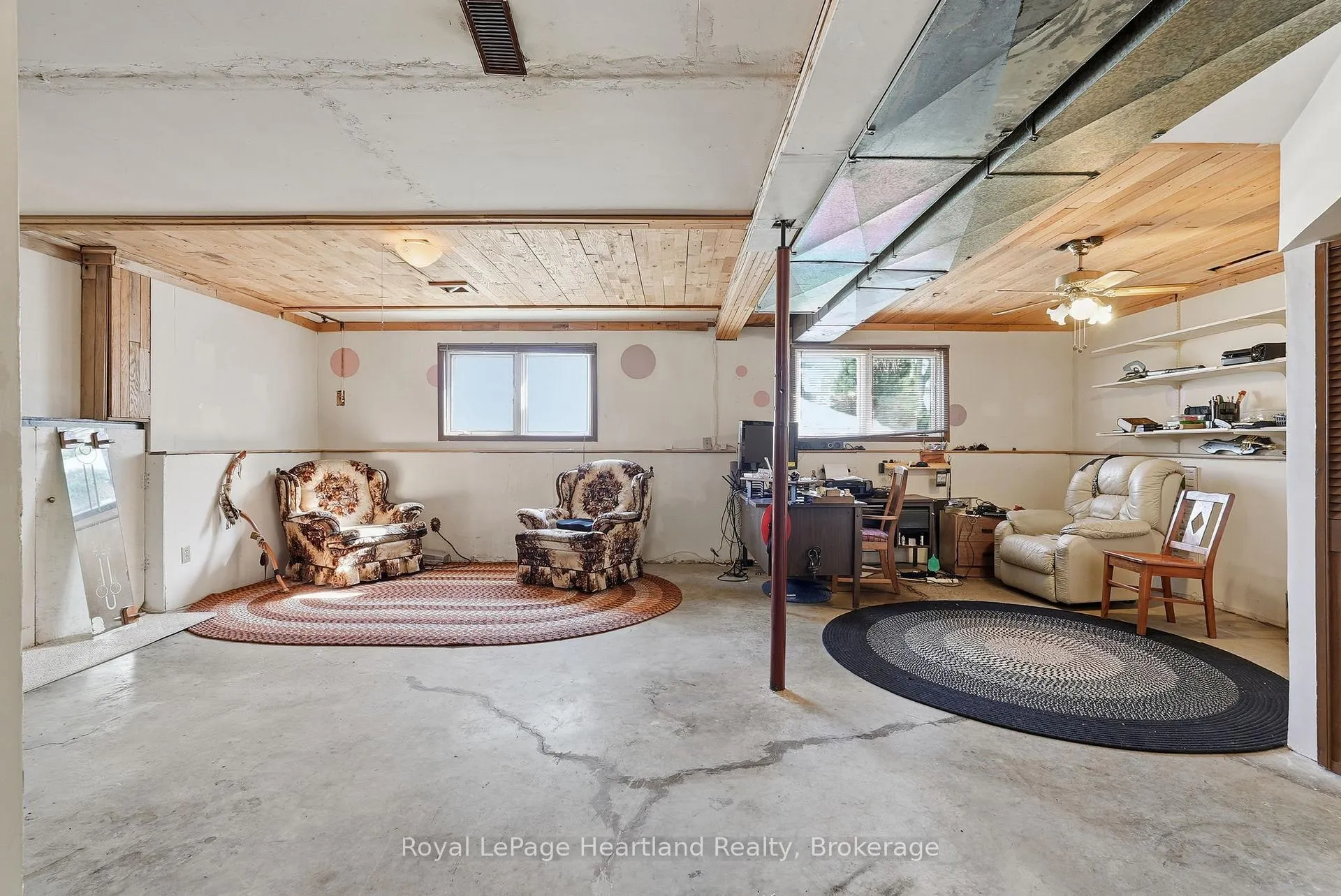 Photo 23 of 331 Sligo Road E, Wellington North, Mount Forest — HOMEH