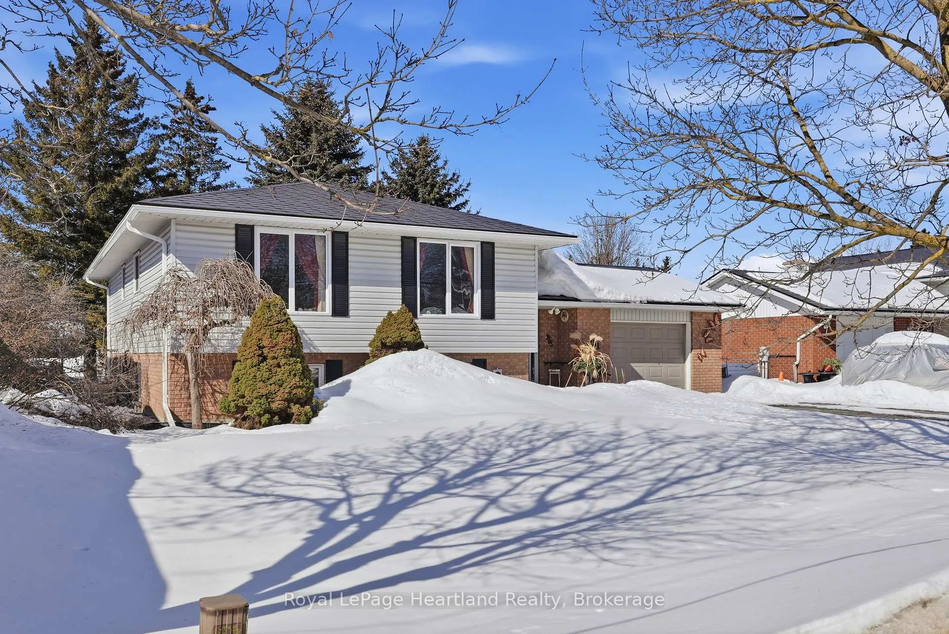Photo 27 of 331 Sligo Road E, Wellington North, Mount Forest — HOMEH