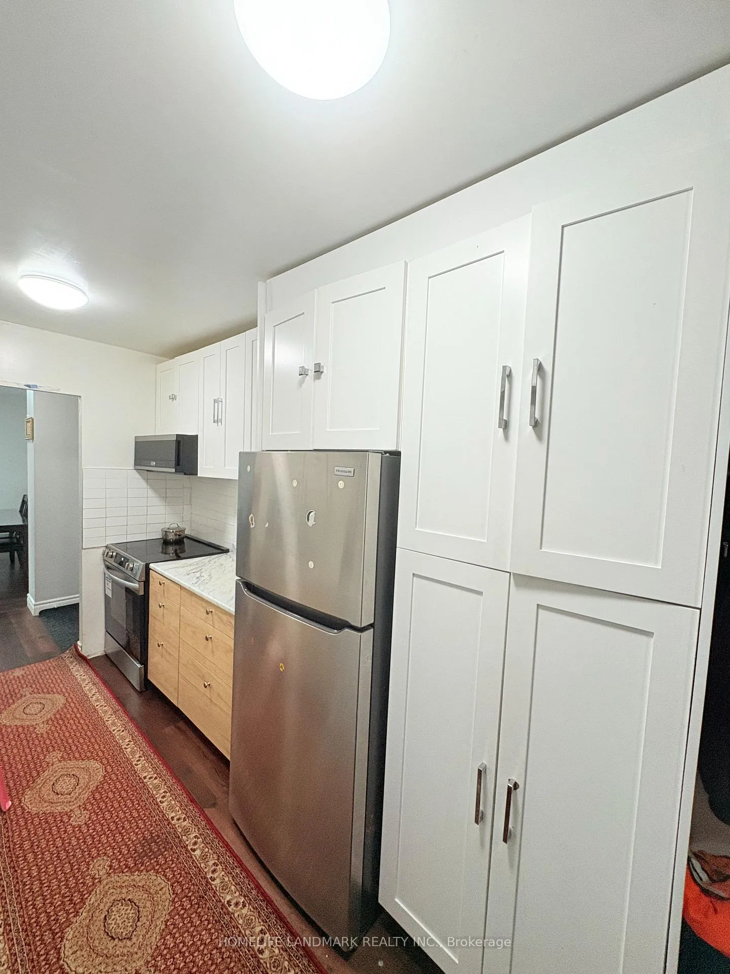 Front of Unit 716, 370 Dixon Road