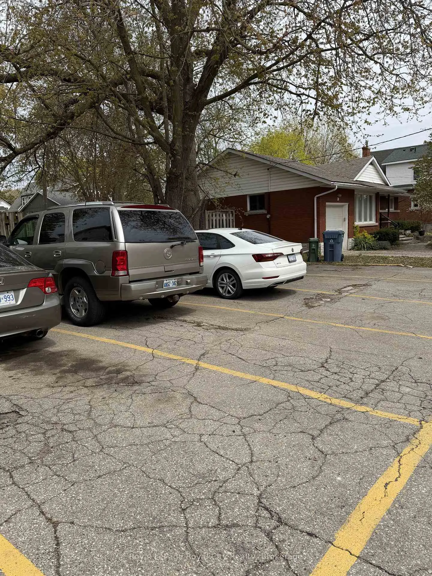 Photo 17 of Unit 1, 563 Woolwich Street, Guelph, Exhibition Park — HOMEH