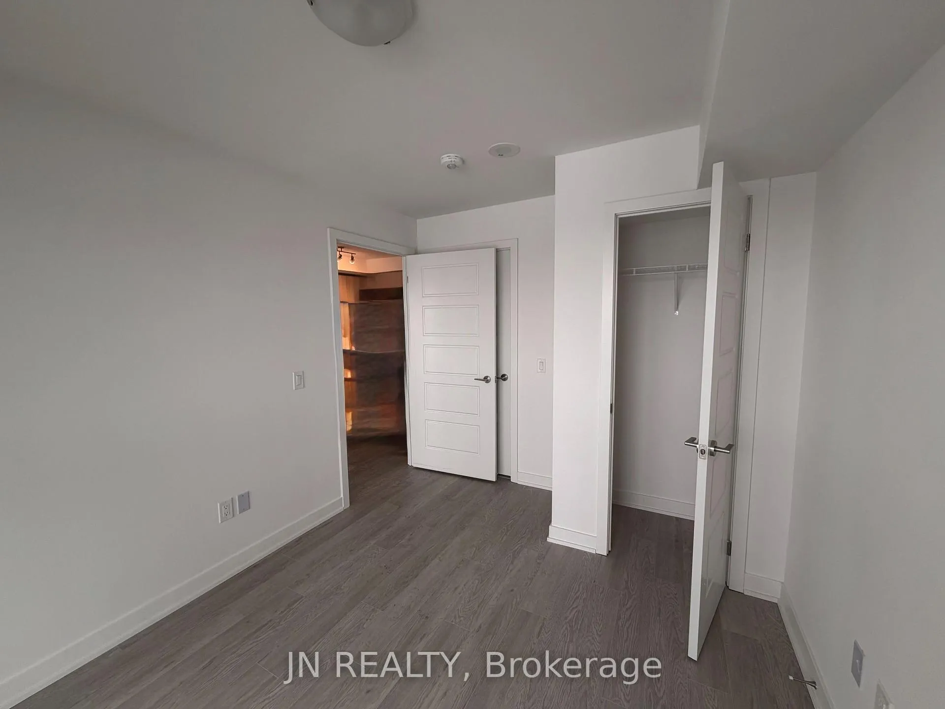 Photo 7 of Unit 1112, 1010 Sandy beach Road, Pickering, Bay Ridges — HOMEH