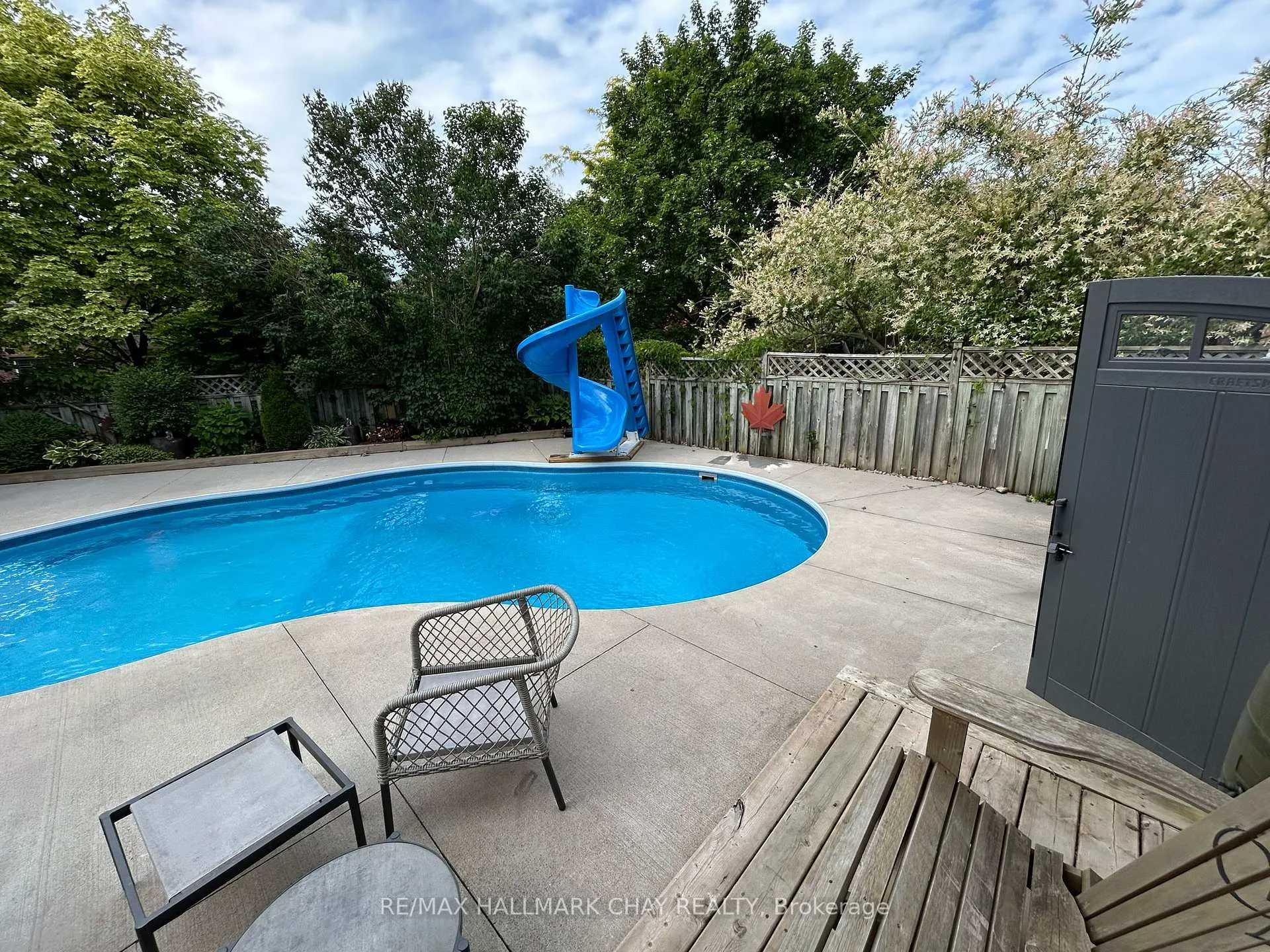 Photo 3 of 58 James Street, Barrie, Ardagh — HOMEH