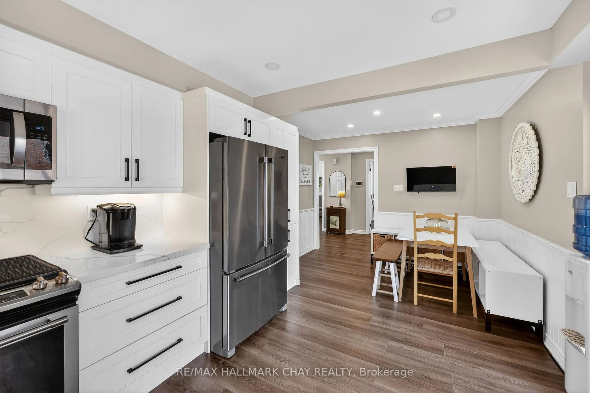 Photo 9 of 58 James Street, Barrie, Ardagh — HOMEH