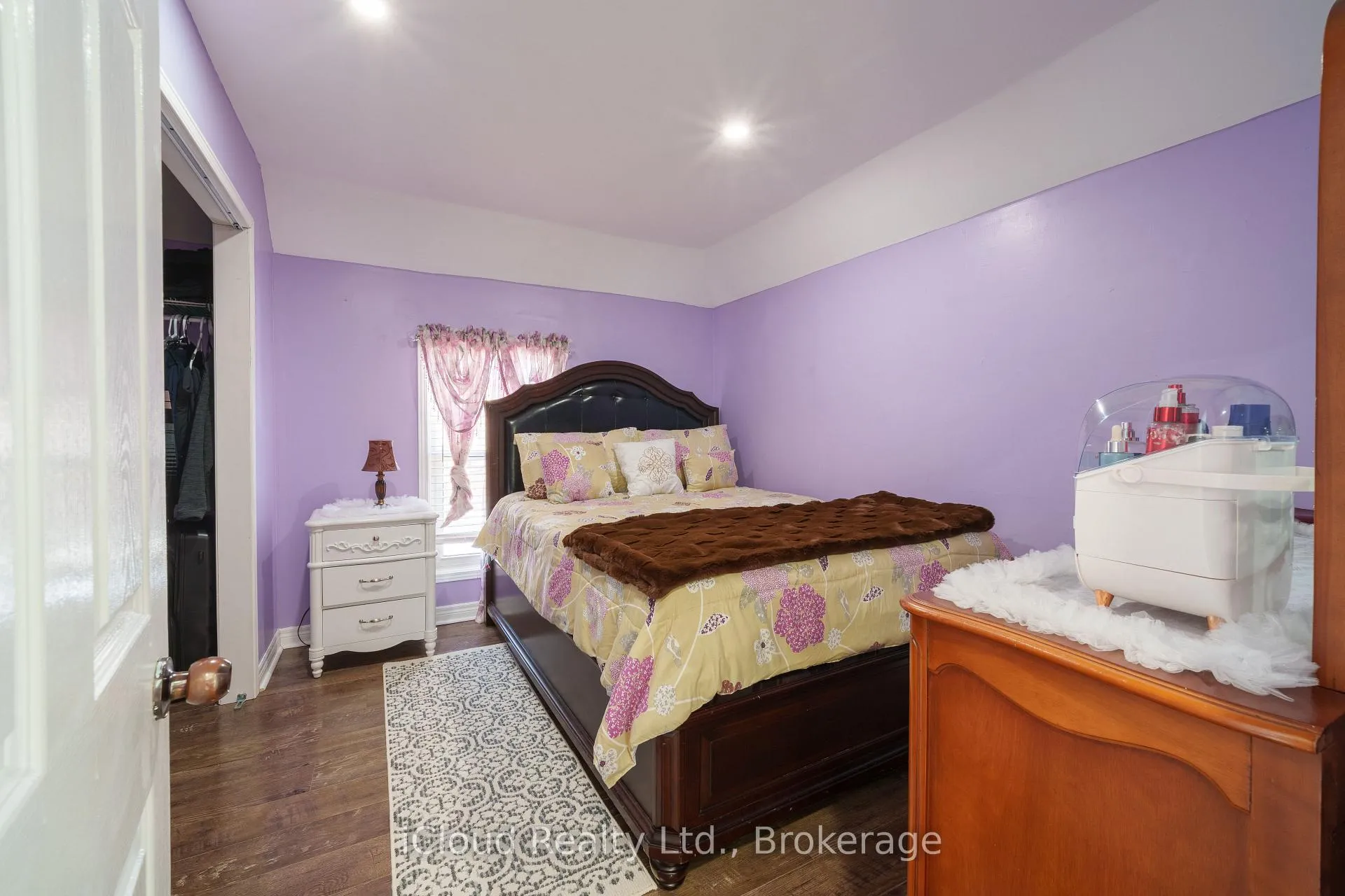 Photo 13 of 2 Richmond Avenue, St. Catharines, E. Chester — HOMEH