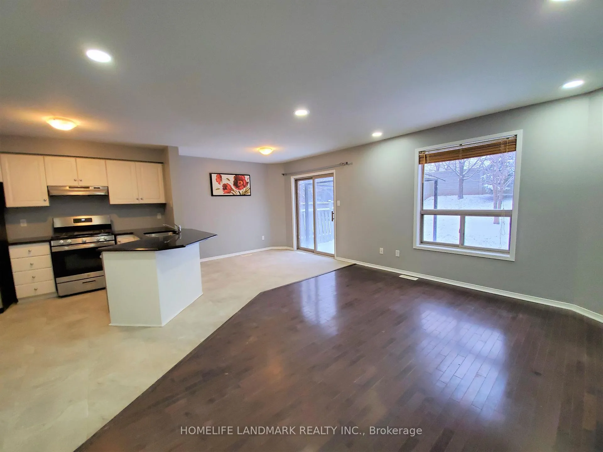 Photo 3 of 23 Kendrick Court, Hamilton, Ancaster — HOMEH