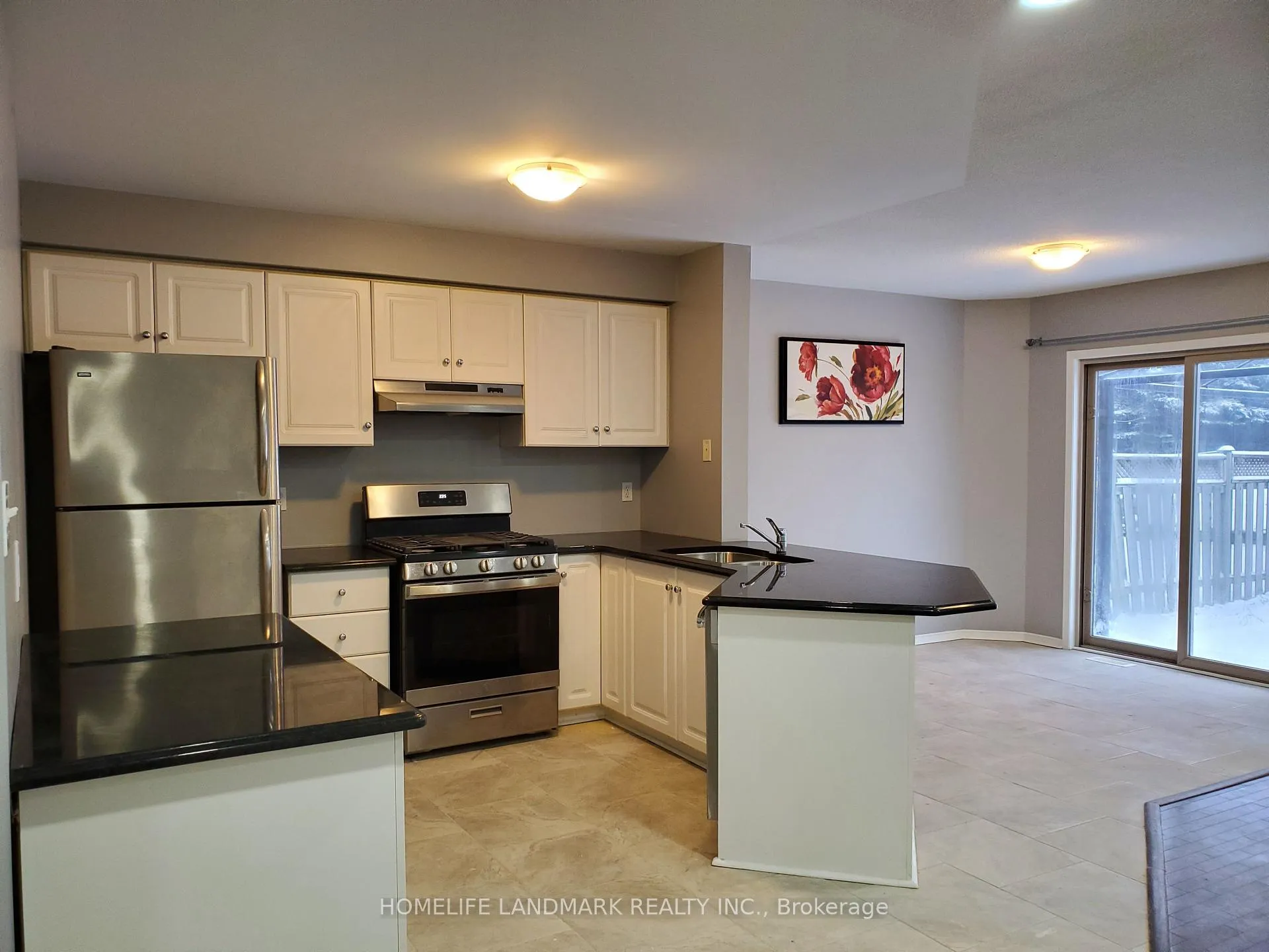 Photo 5 of 23 Kendrick Court, Hamilton, Ancaster — HOMEH