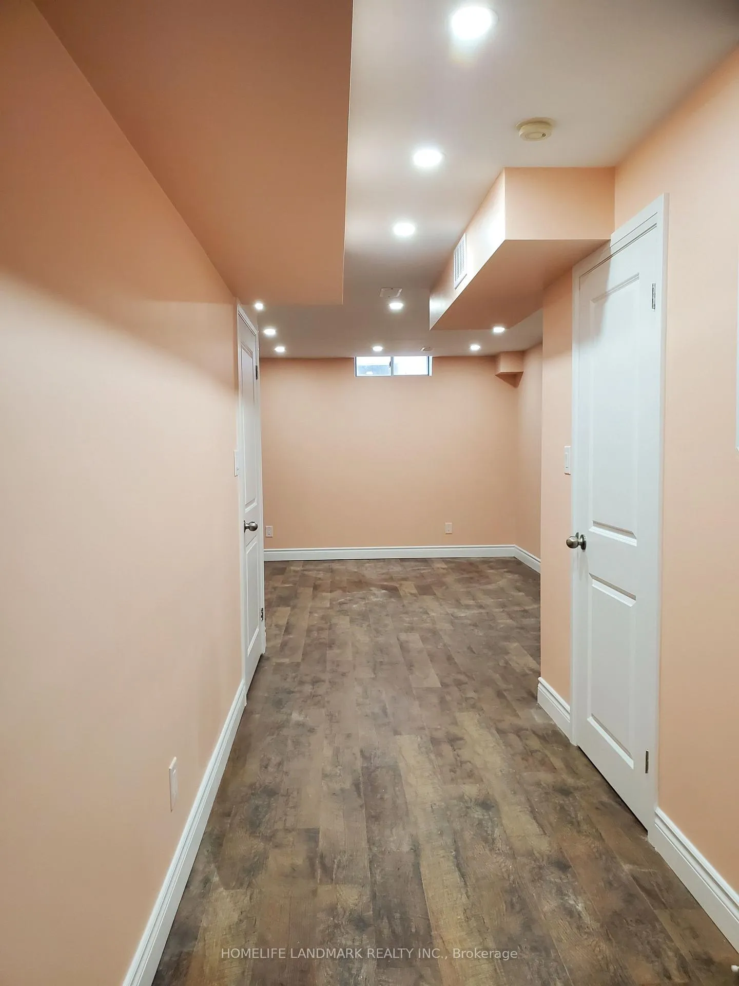 Photo 14 of 23 Kendrick Court, Hamilton, Ancaster — HOMEH