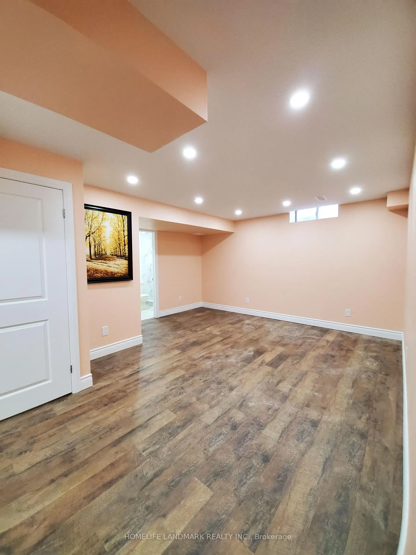 Photo 15 of 23 Kendrick Court, Hamilton, Ancaster — HOMEH