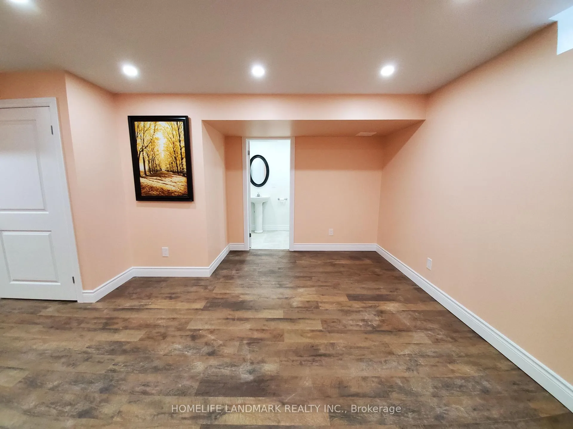 Photo 16 of 23 Kendrick Court, Hamilton, Ancaster — HOMEH