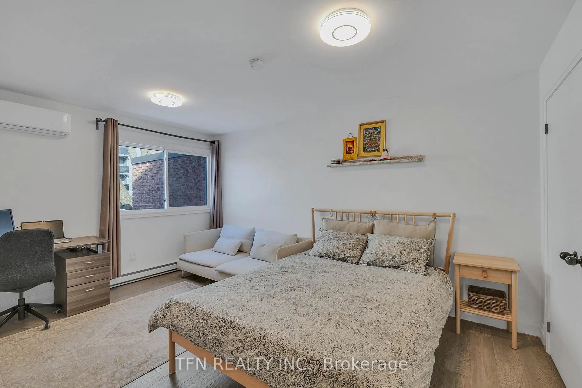 Photo 10 of Unit 115, 242 Milestone Crescent, Aurora, Aurora Village — HOMEH