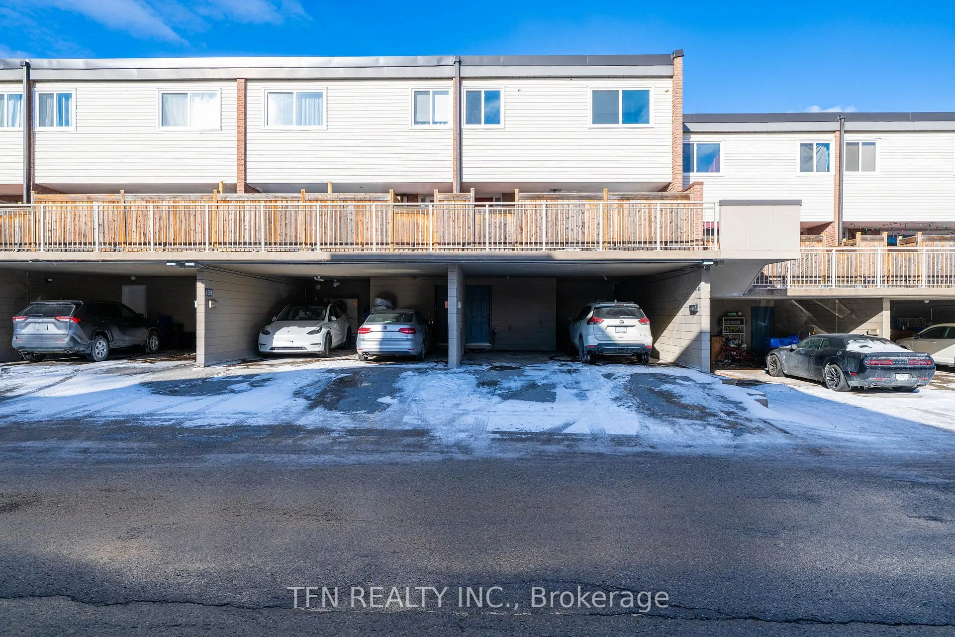 Photo 23 of Unit 115, 242 Milestone Crescent, Aurora, Aurora Village — HOMEH