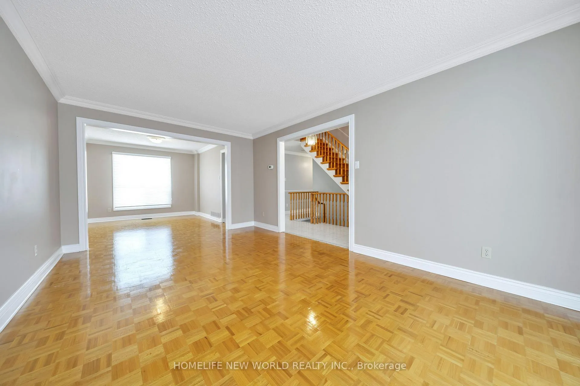Photo 4 of 120 Harvest Moon Drive, Markham, Milliken Mills West — HOMEH